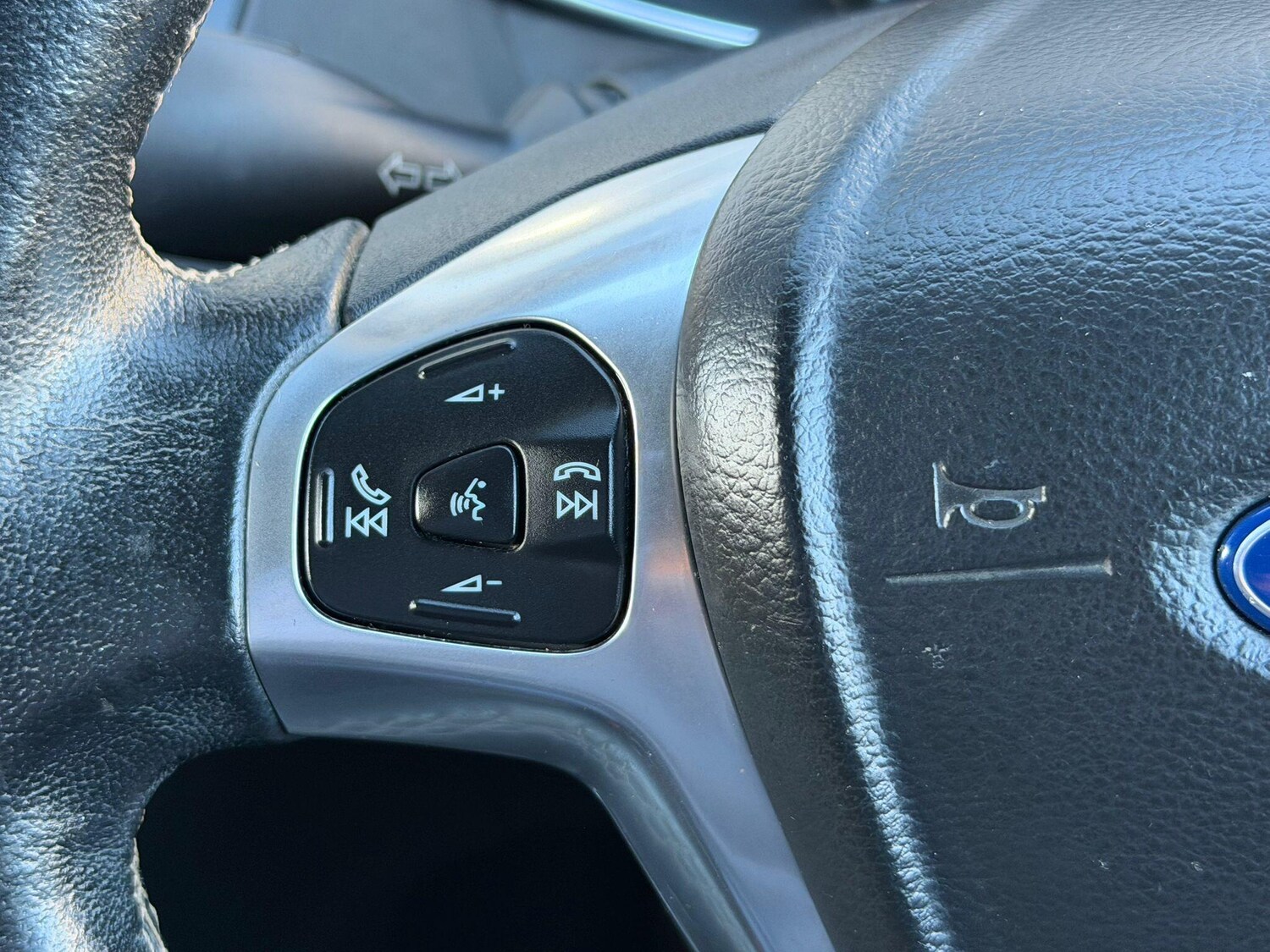 Used Ford Fiesta 2015 for sale - 76647565: Photo 12