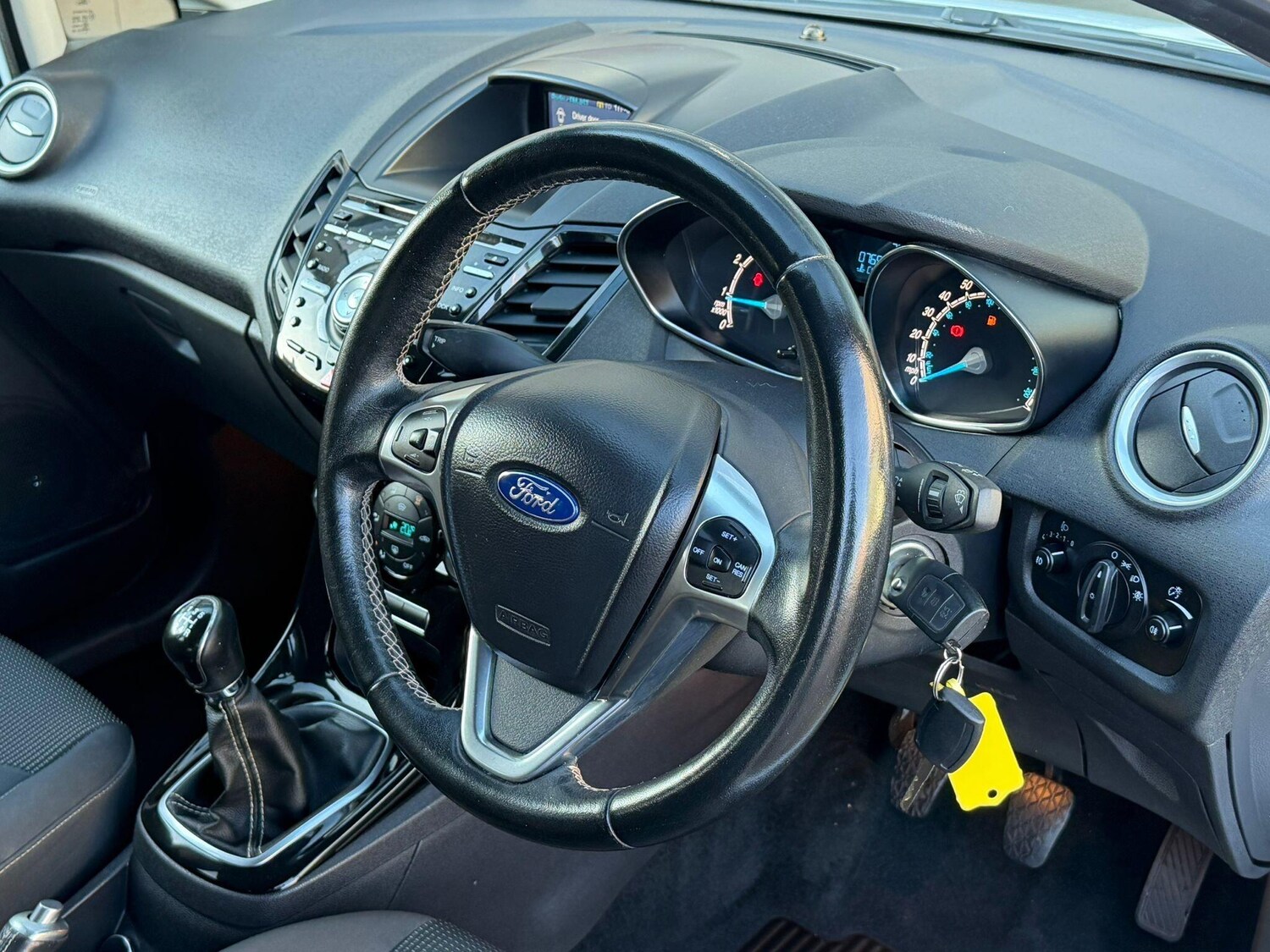 Used Ford Fiesta 2015 for sale - 76647565: Photo 22