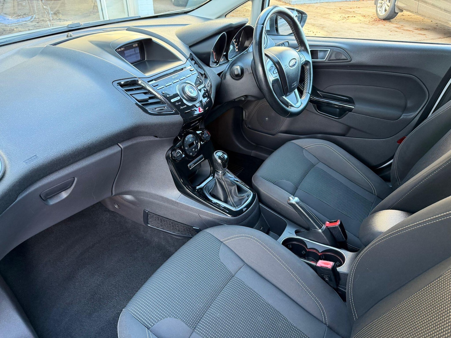 Used Ford Fiesta 2015 for sale - 76647565: Photo 8