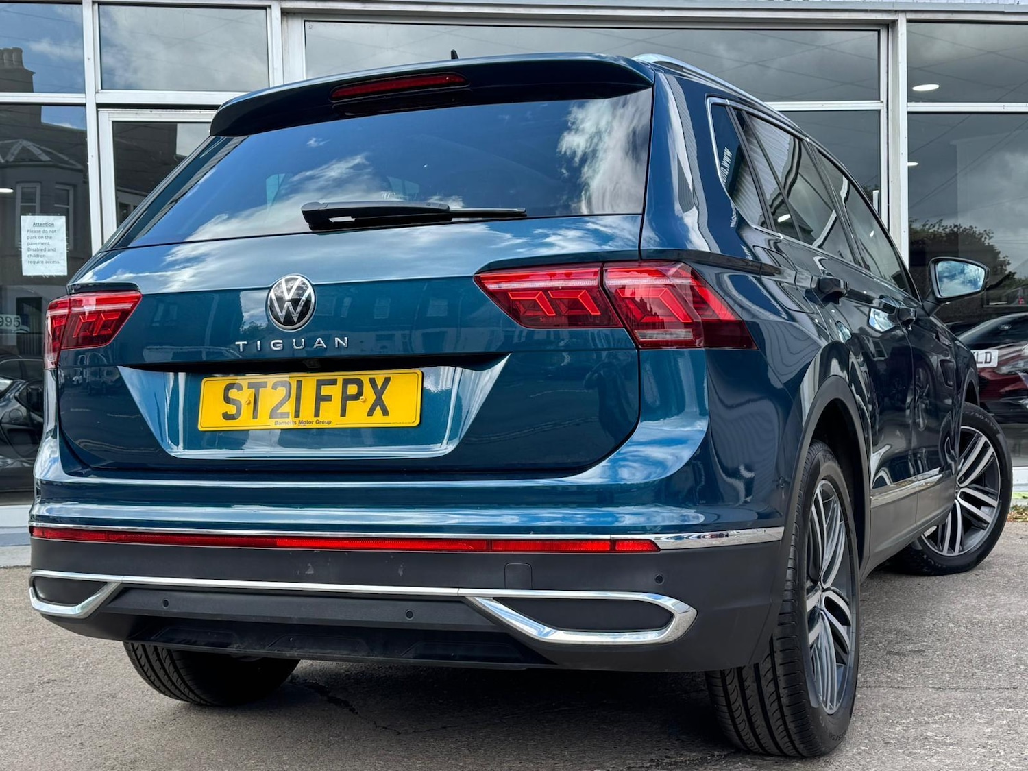 Used Volkswagen Tiguan 2021 for sale - 76647501: Photo 3