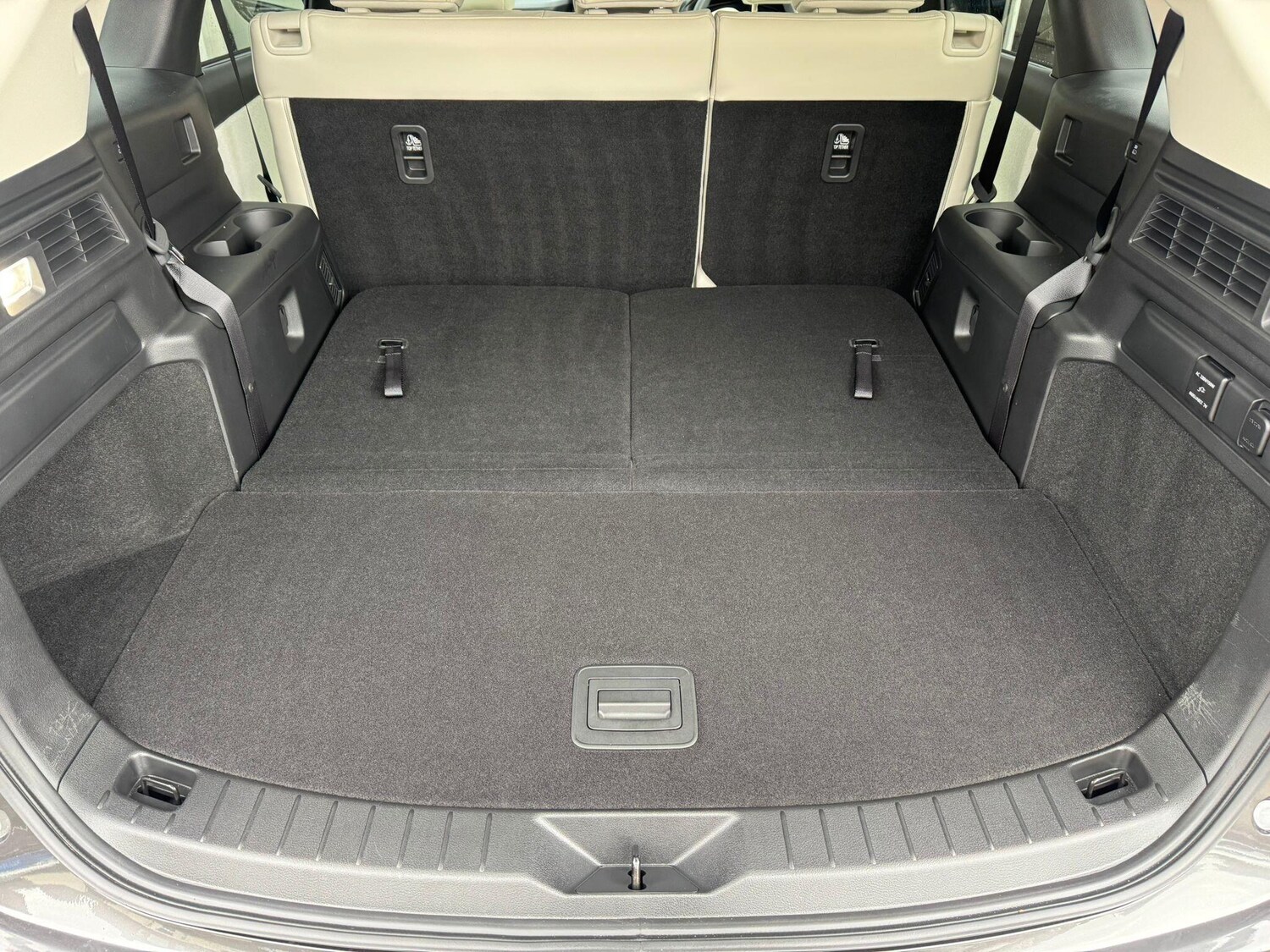 Used Mazda CX-80 2025 for sale - 76647449: Photo 32