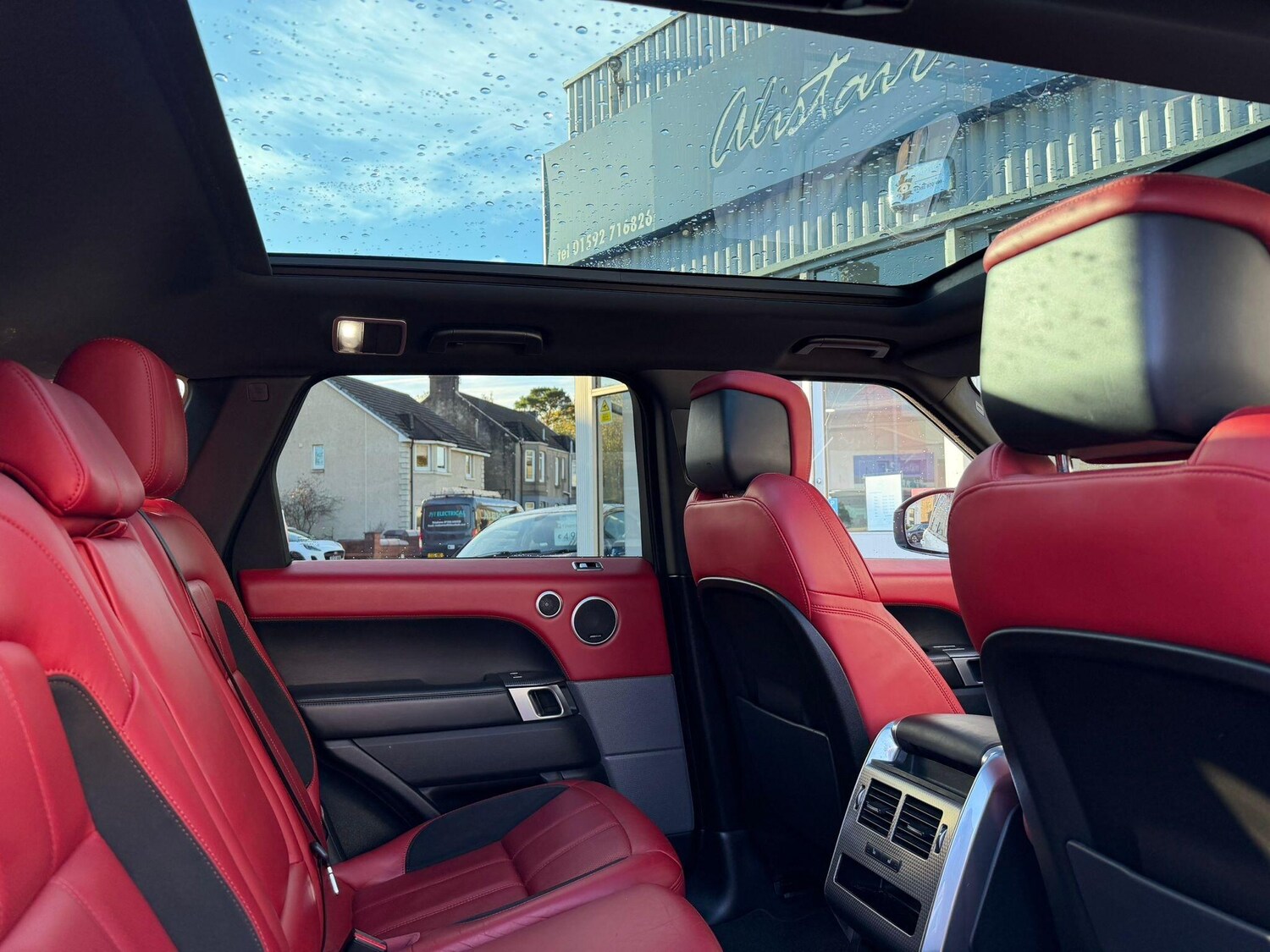 Used Land Rover Range Rover Sport 2018 for sale - 76645698: Photo 11