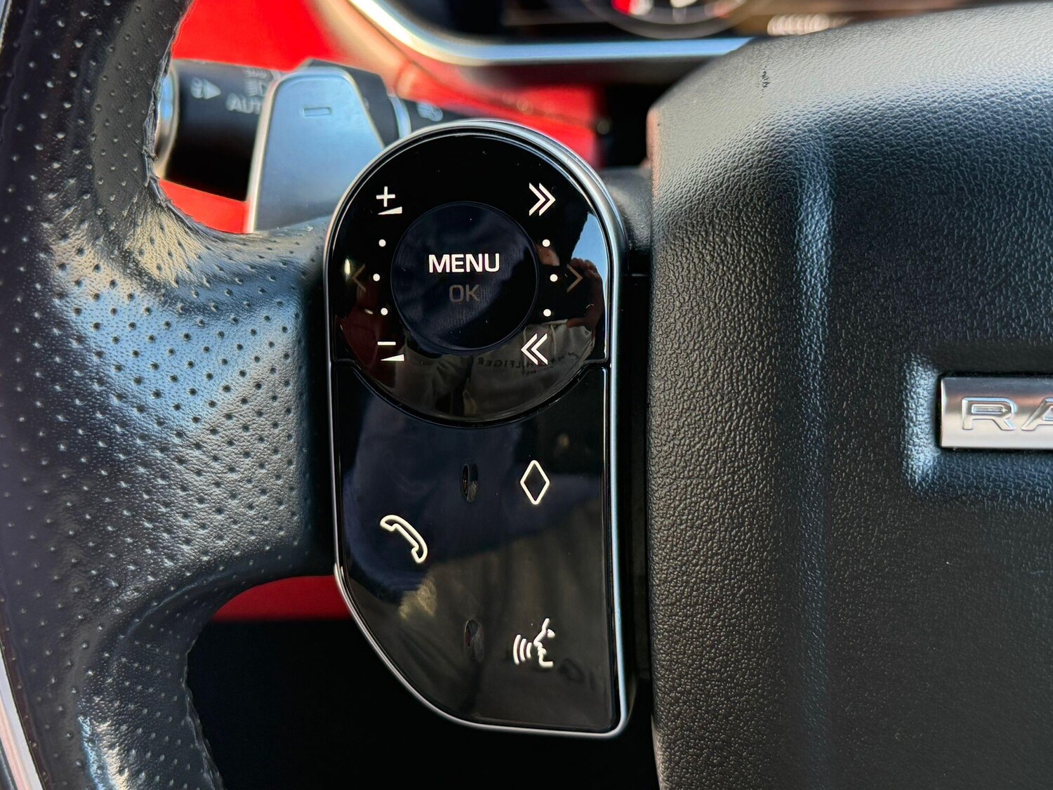 Used Land Rover Range Rover Sport 2018 for sale - 76645698: Photo 14