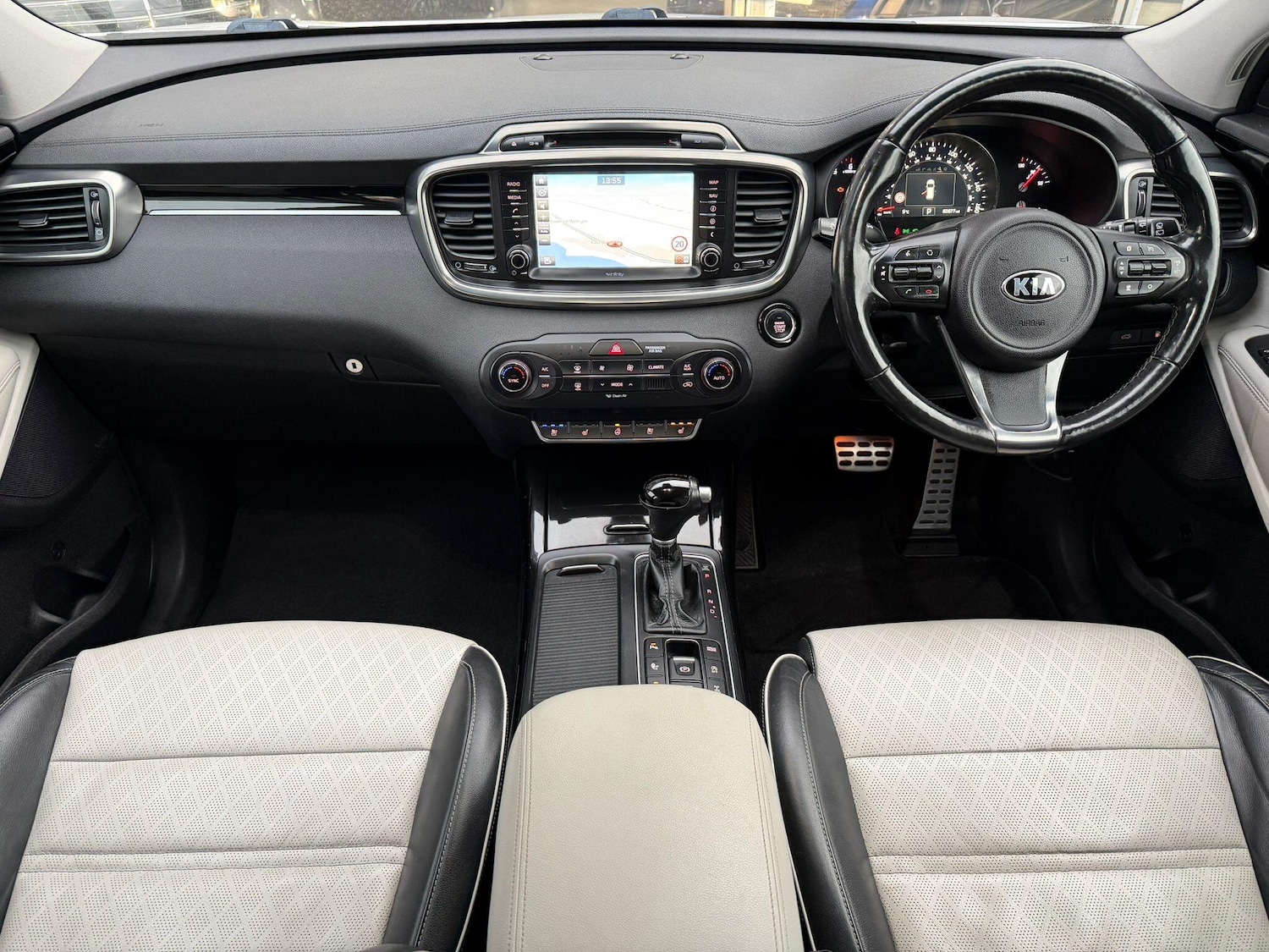 Used Kia Sorento for sale - 77386265: Photo 4