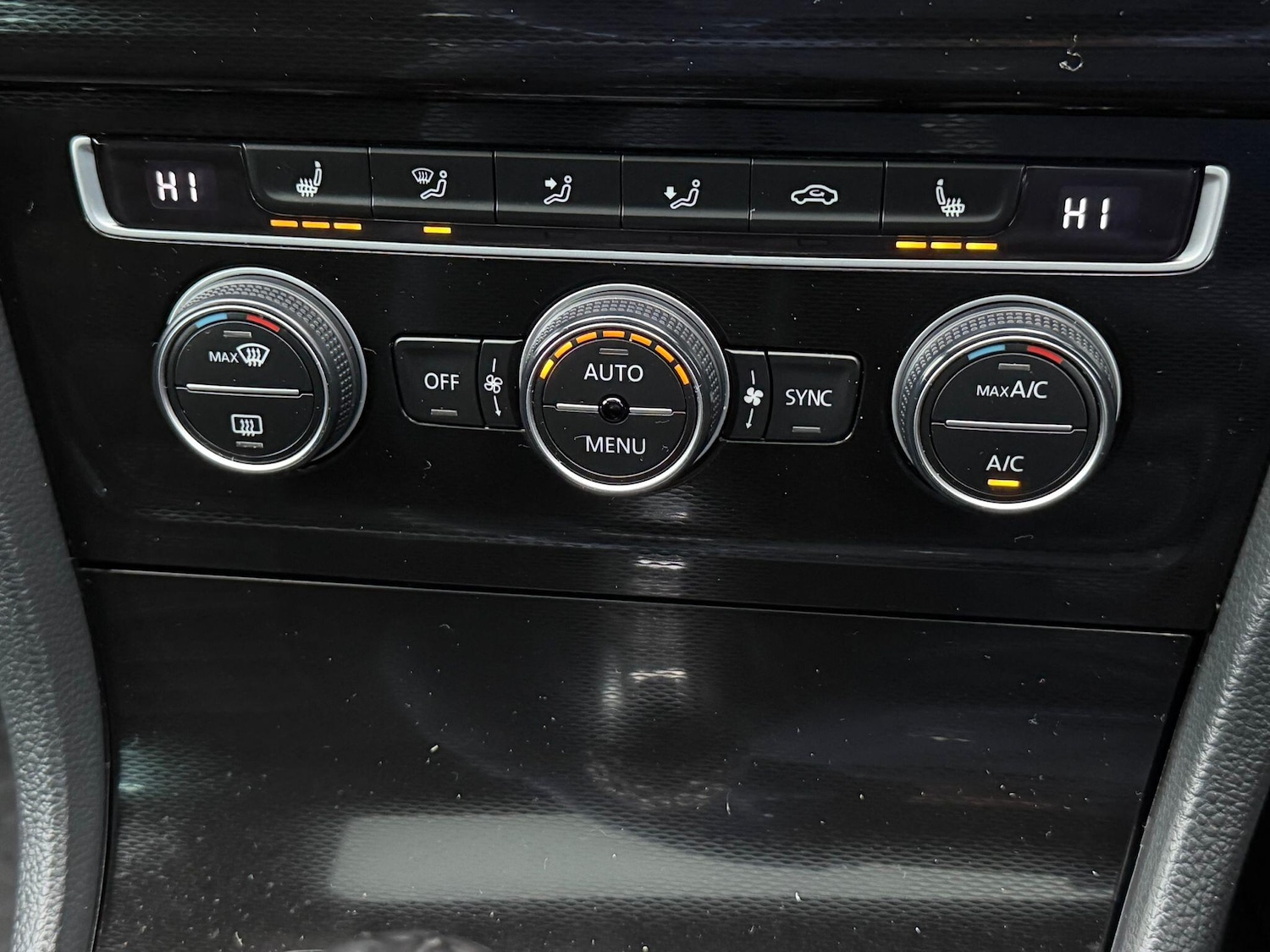 Used Volkswagen Golf 2014 for sale - 77109673: Photo 15