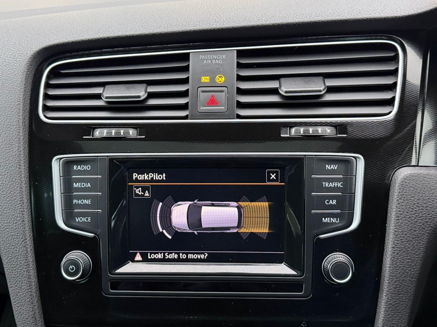 Used Volkswagen Golf 2014 for sale - 77109673: Photo 21