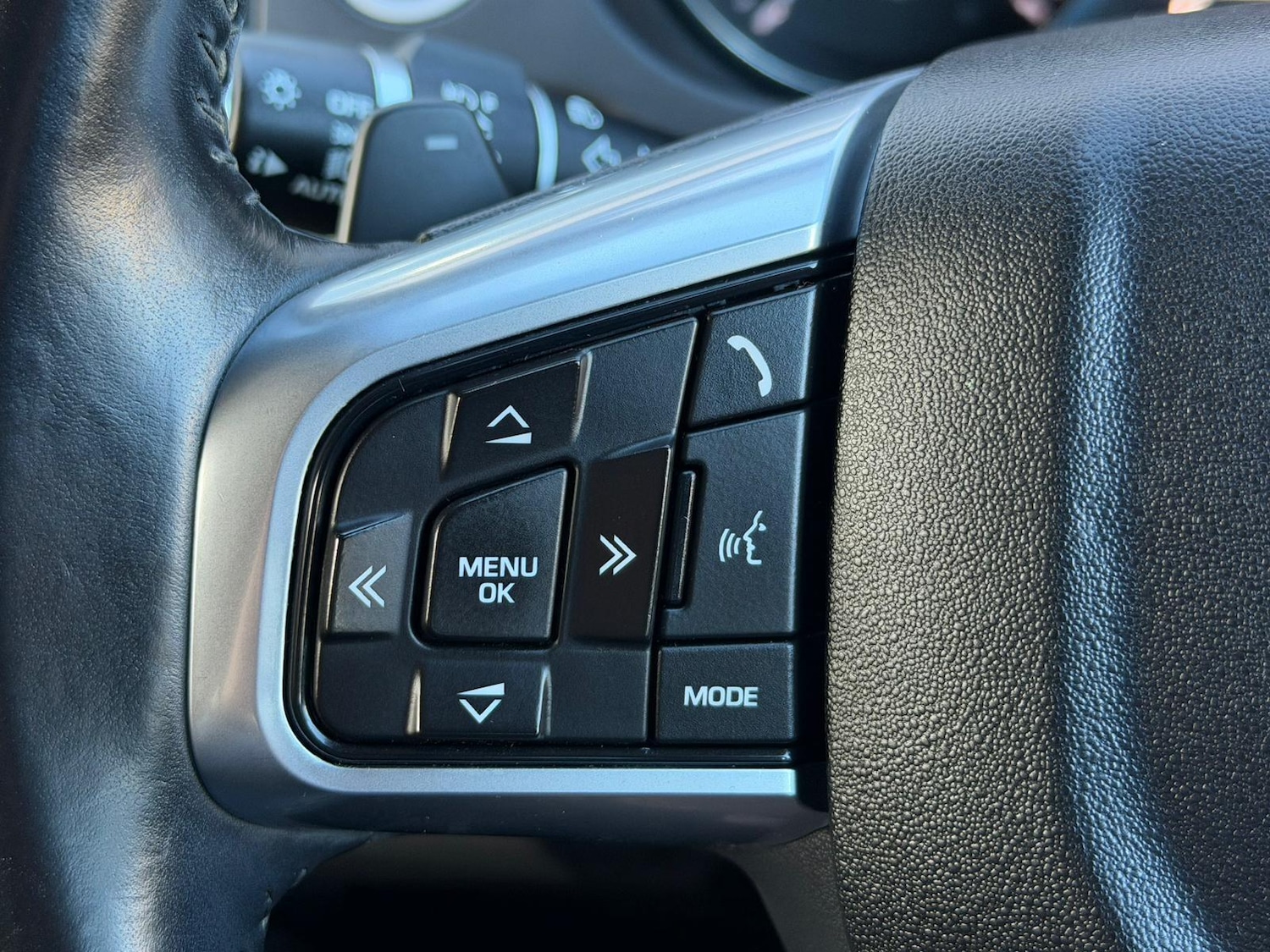 Used Land Rover Discovery Sport 2015 for sale - 78019789: Photo 19