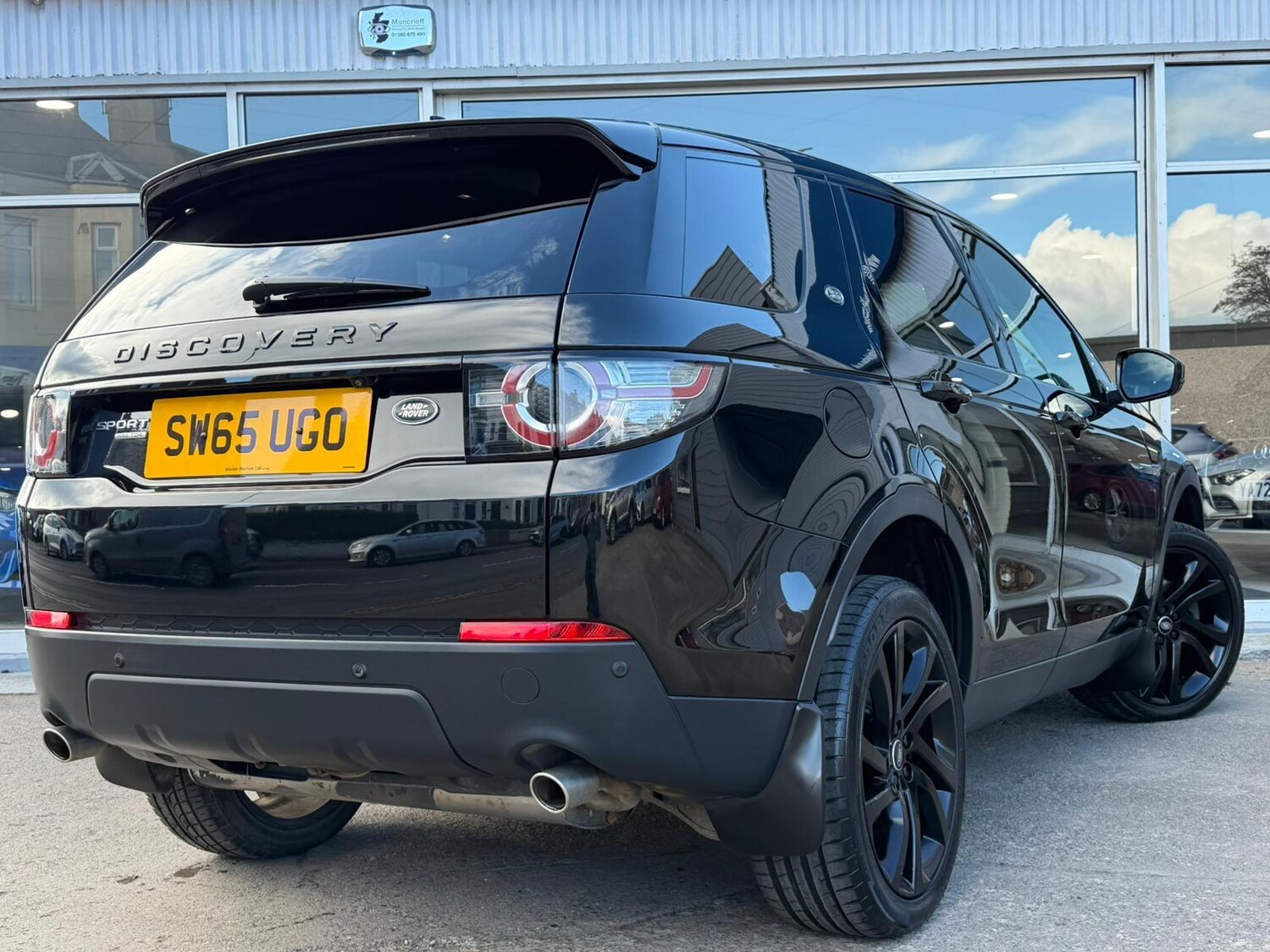 Used Land Rover Discovery Sport 2015 for sale - 78019789: Photo 3