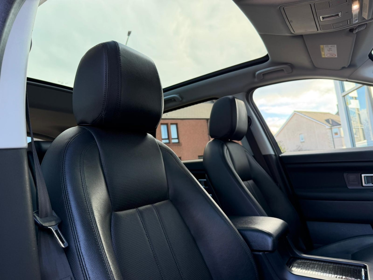 Used Land Rover Discovery Sport 2015 for sale - 78019789: Photo 9