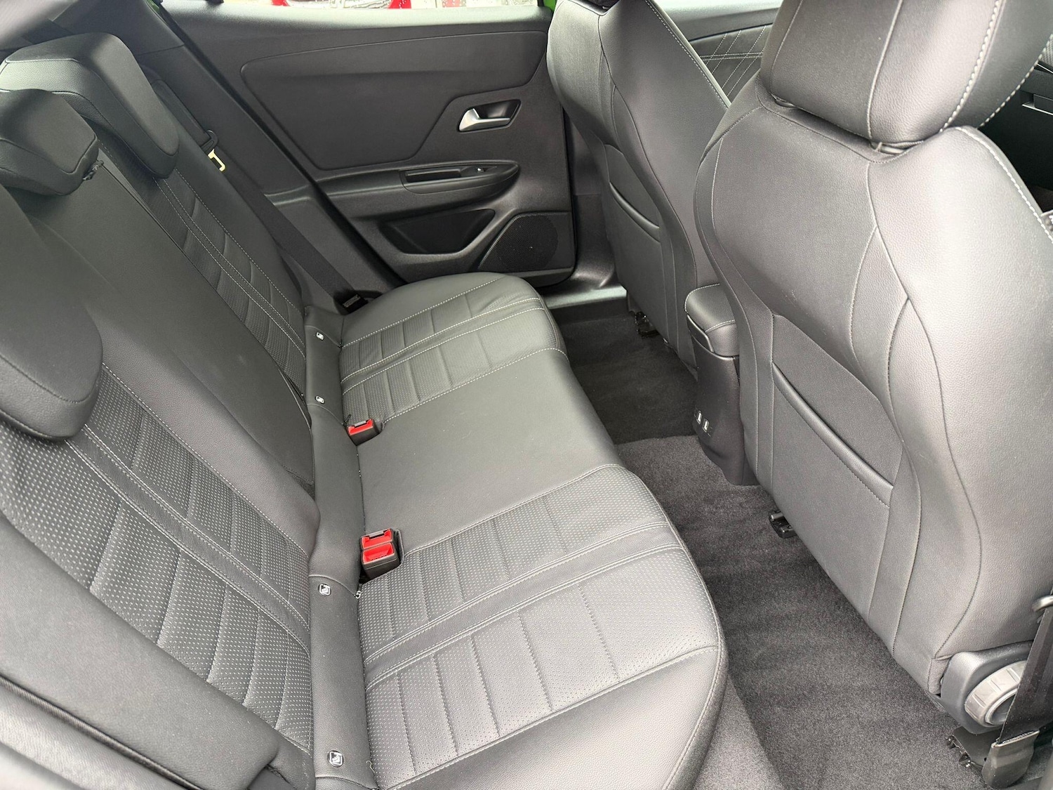 Used Vauxhall Mokka Electric for sale - 77853646: Photo 9