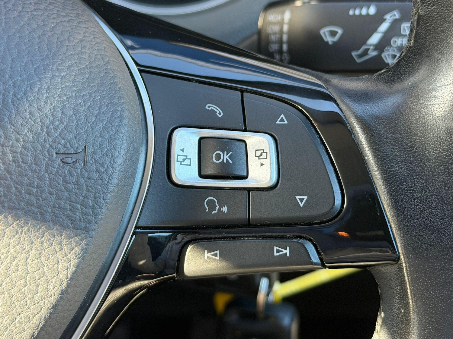 Used Volkswagen Polo 2016 for sale - 76647604: Photo 14