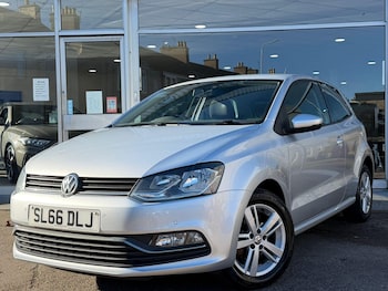 Used Volkswagen Polo 2016 for sale - 76647604: Photo