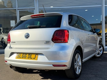 Used Volkswagen Polo 2016 for sale - 76647604: Photo
