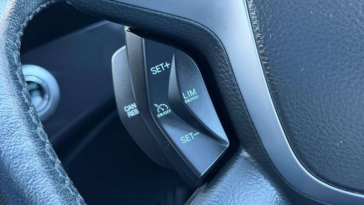 Used Ford Kuga 2016 for sale - 76647479: Photo 13