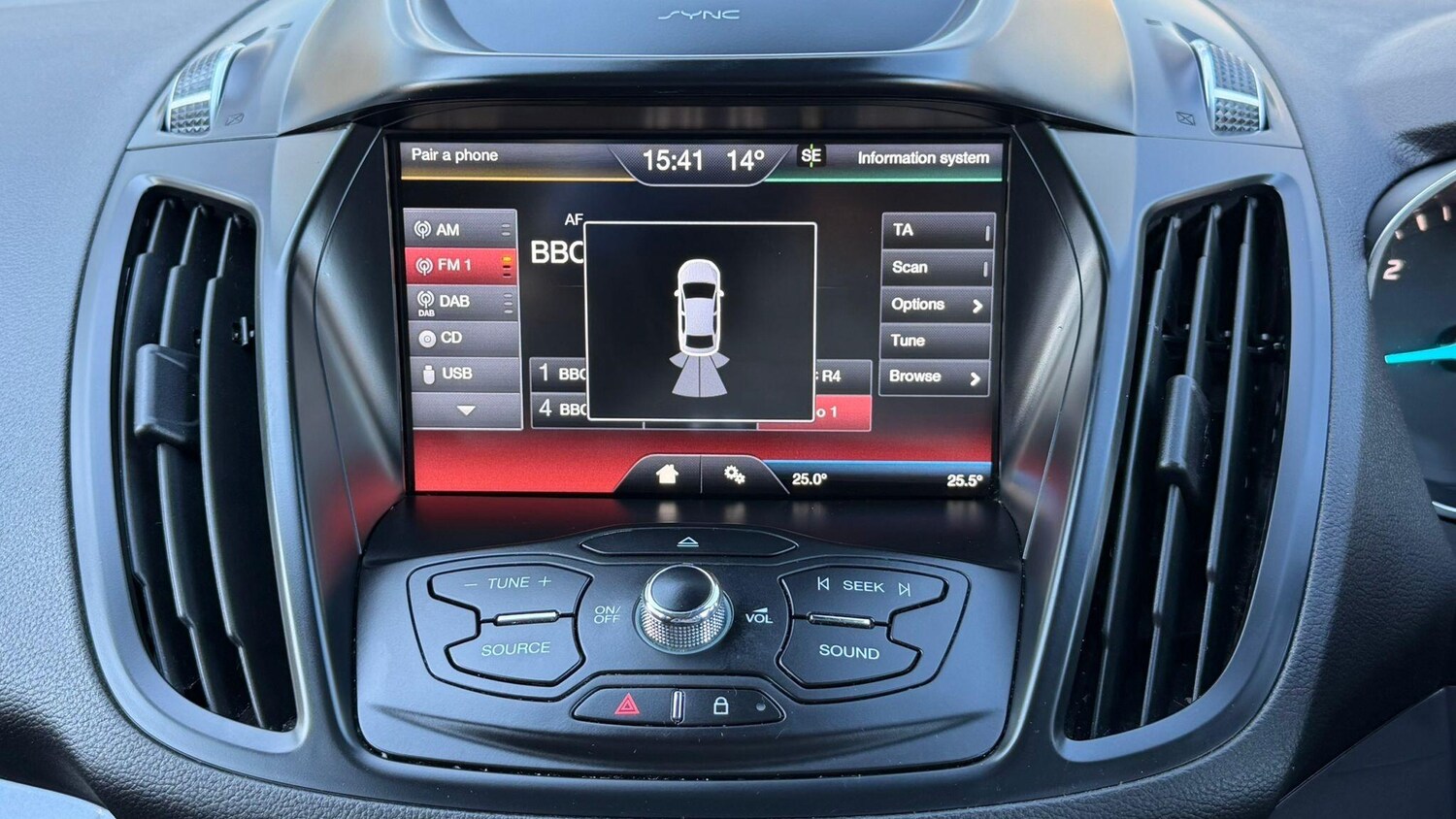 Used Ford Kuga 2016 for sale - 76647479: Photo 18