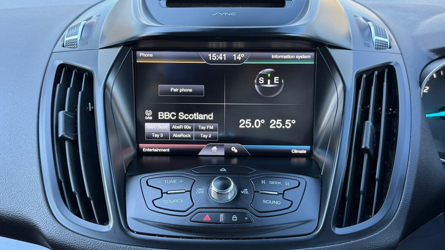 Used Ford Kuga 2016 for sale - 76647479: Photo 19