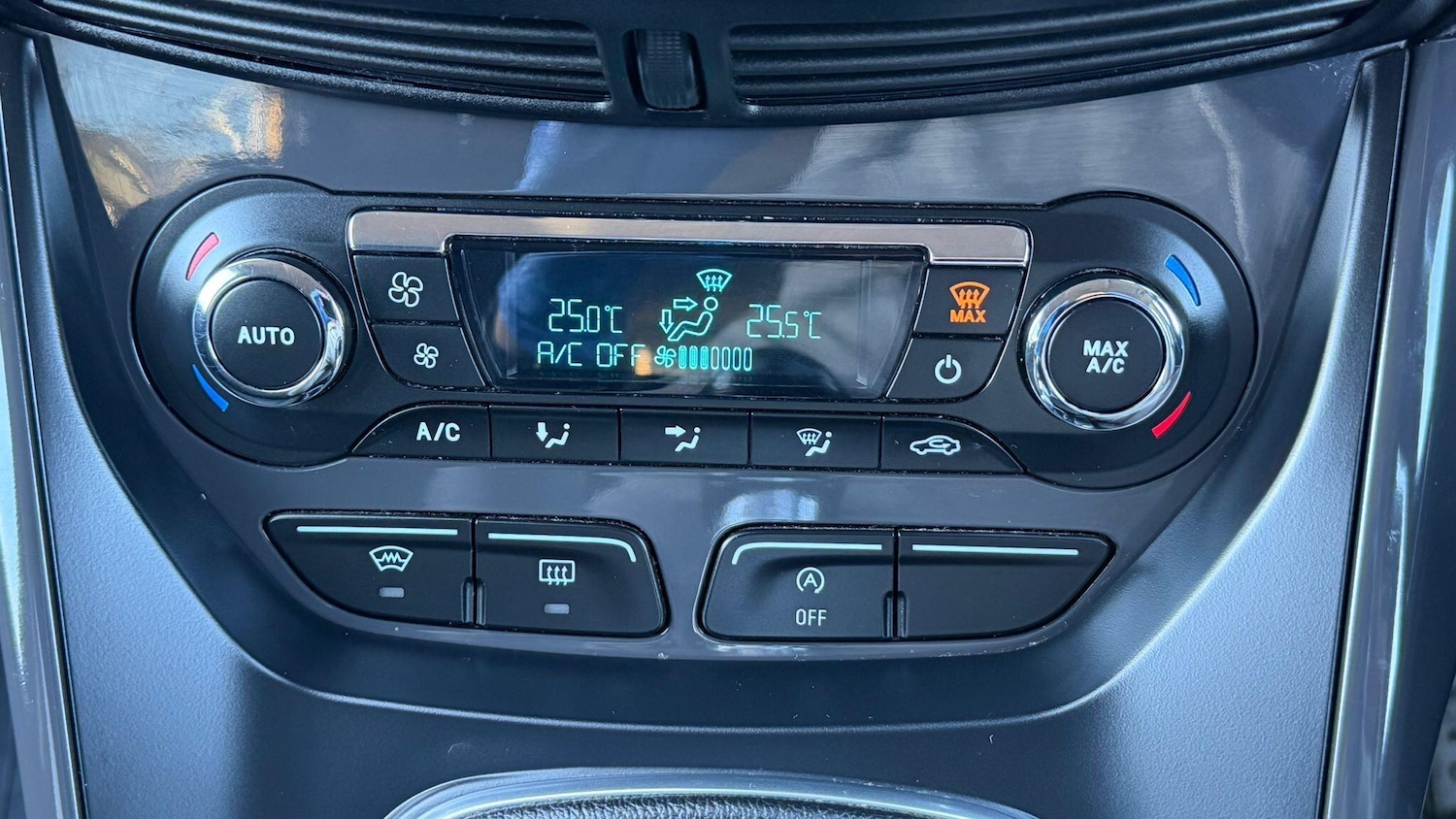 Used Ford Kuga 2016 for sale - 76647479: Photo 20