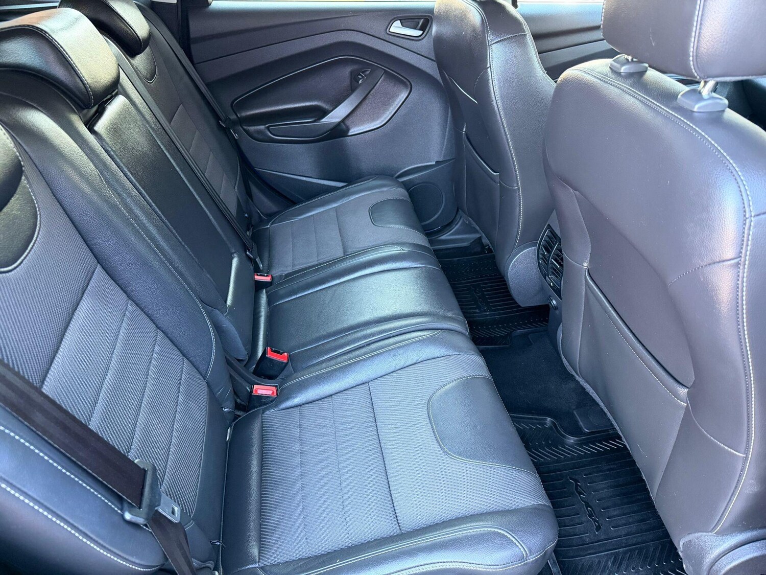 Used Ford Kuga 2016 for sale - 76647479: Photo 8