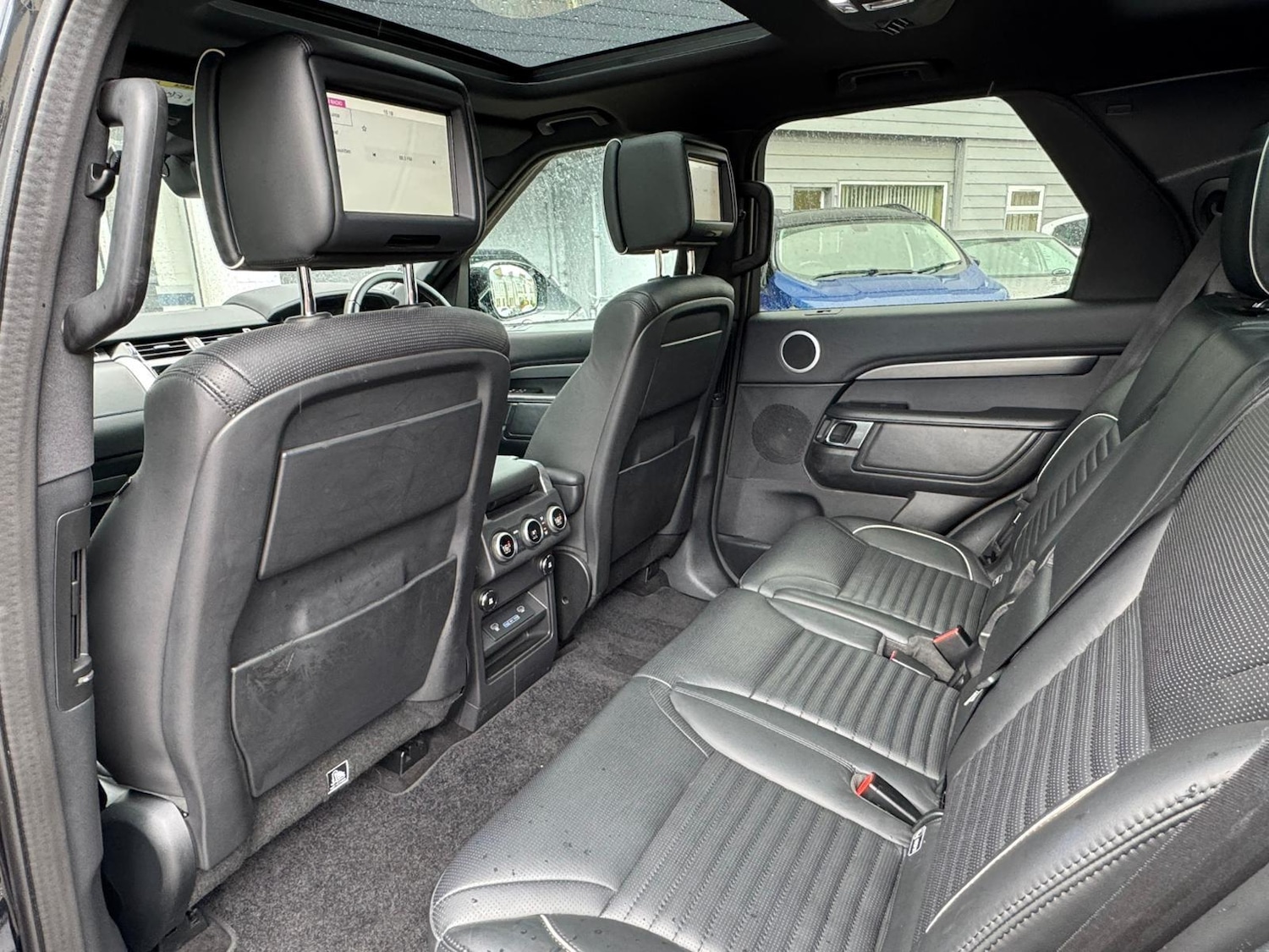 Used Land Rover Discovery 2019 for sale - 76671517: Photo 15