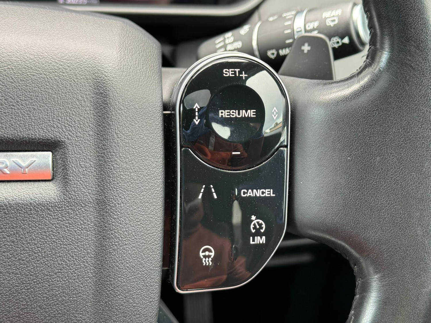 Used Land Rover Discovery 2019 for sale - 76671517: Photo 16