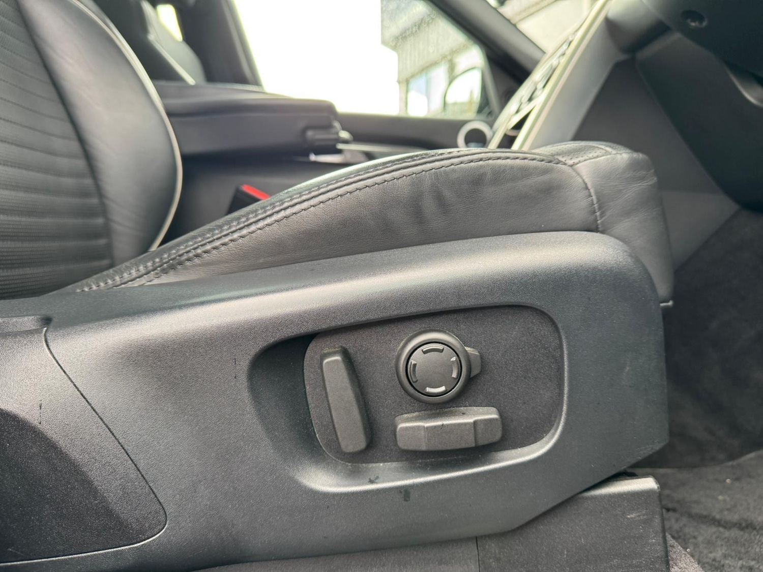 Used Land Rover Discovery 2019 for sale - 76671517: Photo 17