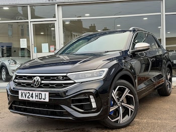 Used Volkswagen T-Roc 2024 for sale - 76990001: Photo