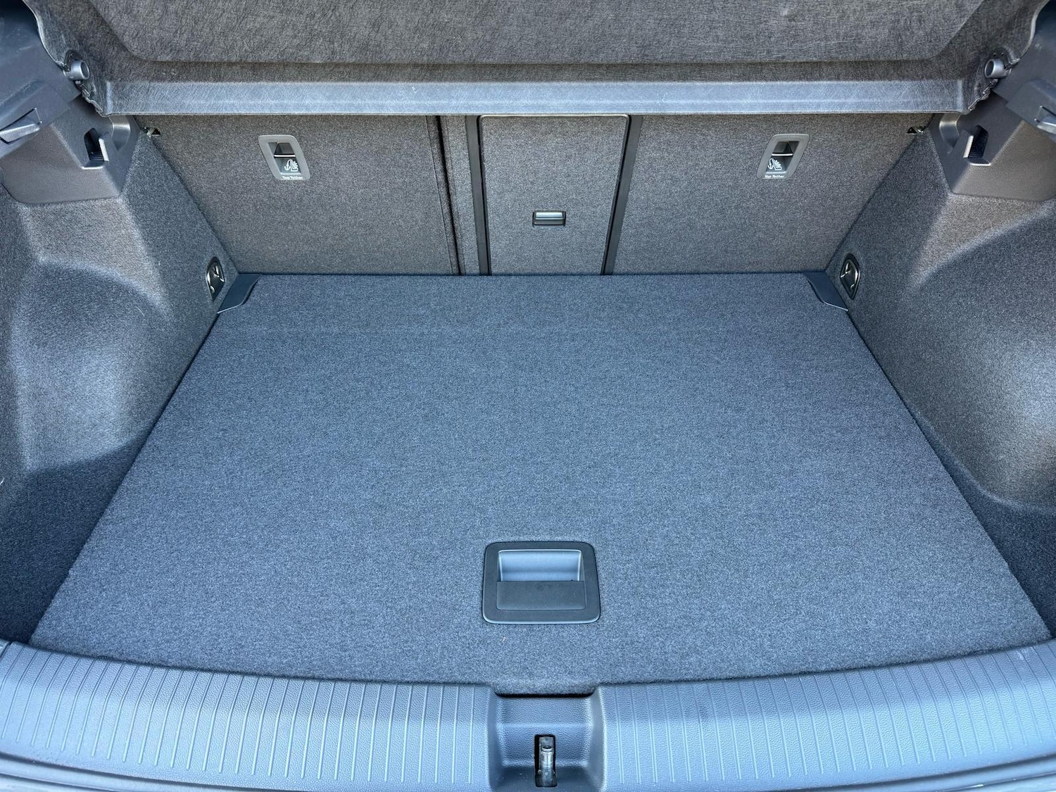 Used Volkswagen T-Roc 2024 for sale - 76990001: Photo 22