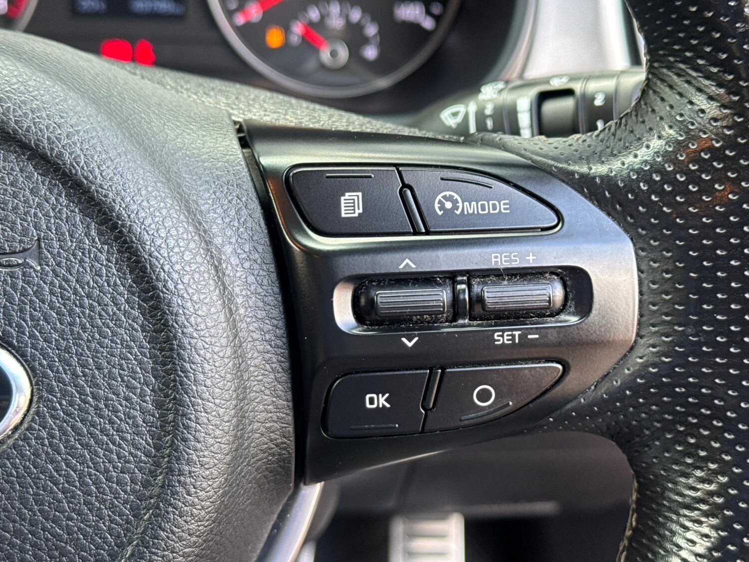 Used Kia Stonic 2017 for sale - 76647622: Photo 13