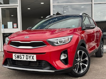 Used Kia Stonic 2017 for sale - 76647622: Photo