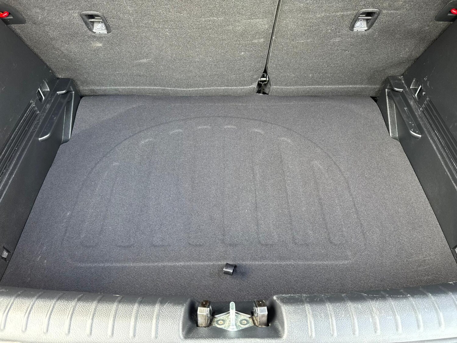 Used Kia Stonic 2017 for sale - 76647622: Photo 27