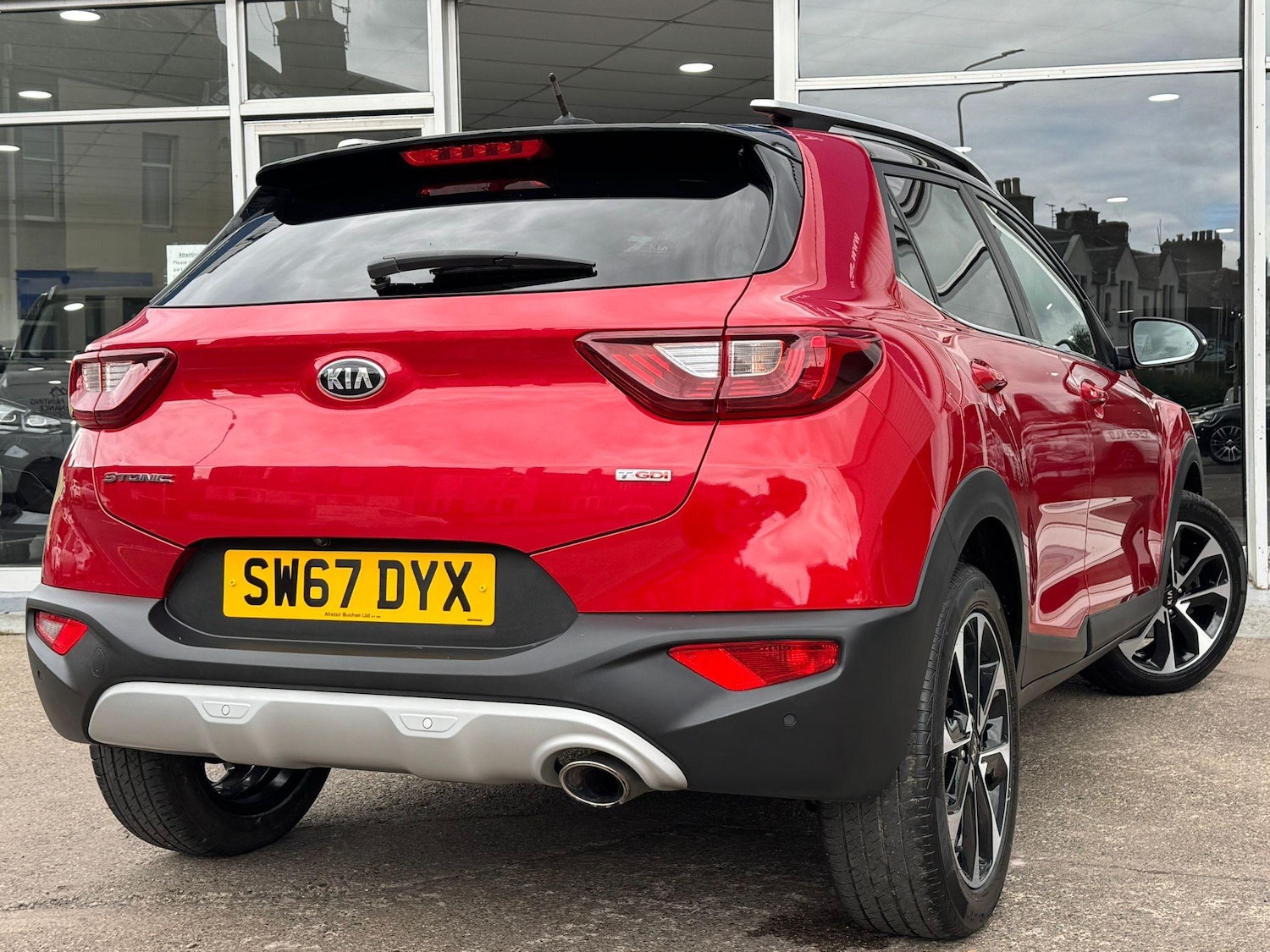 Used Kia Stonic 2017 for sale - 76647622: Photo 3