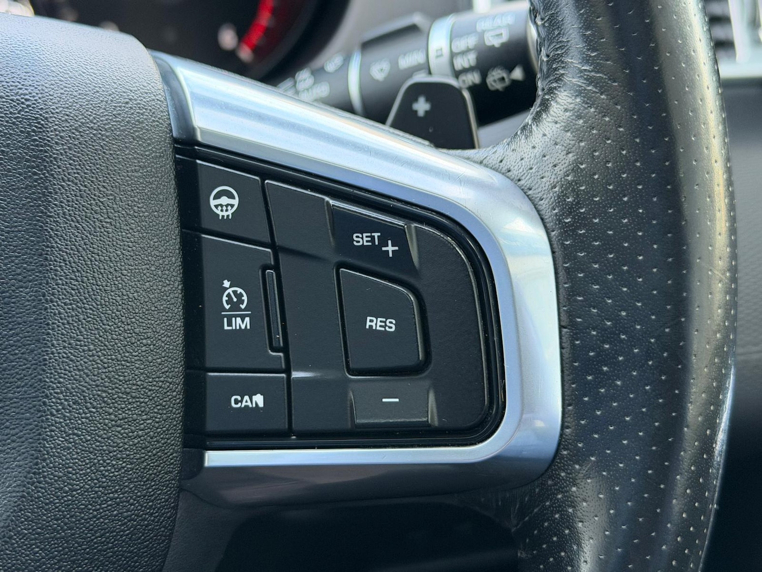 Used Land Rover Discovery Sport for sale - 77852957: Photo 16