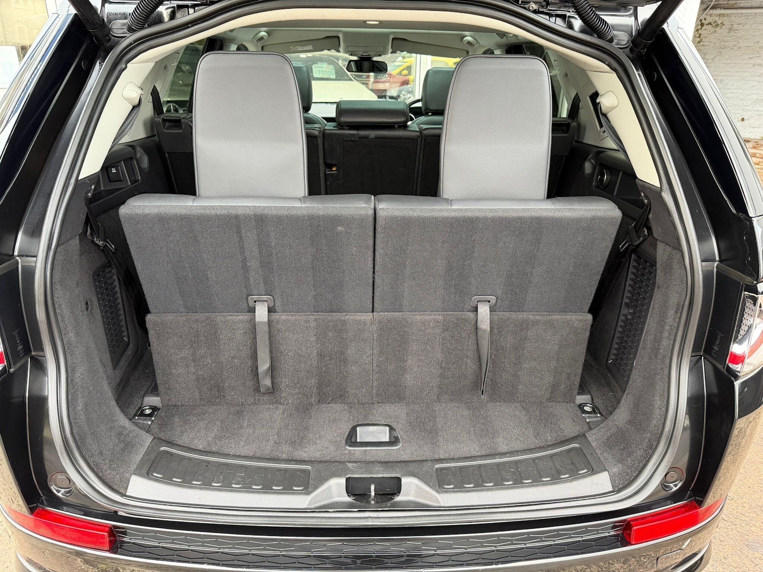 Used Land Rover Discovery Sport for sale - 77852957: Photo 28