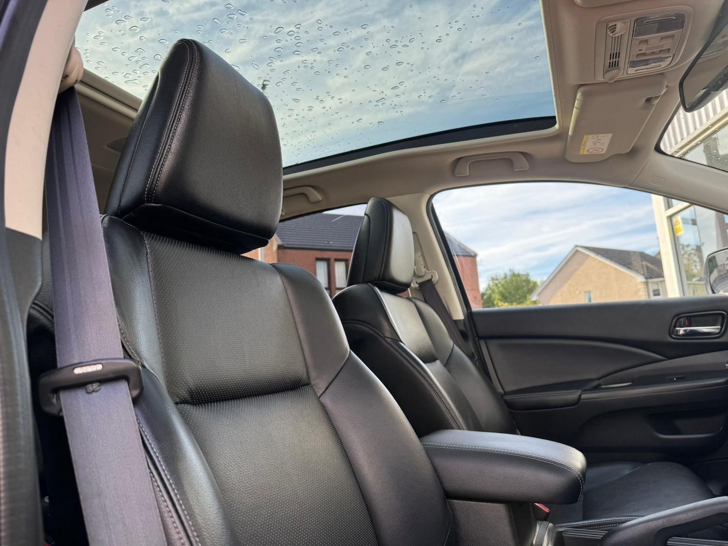 Used Honda CR-V 2017 for sale - 77411050: Photo 8