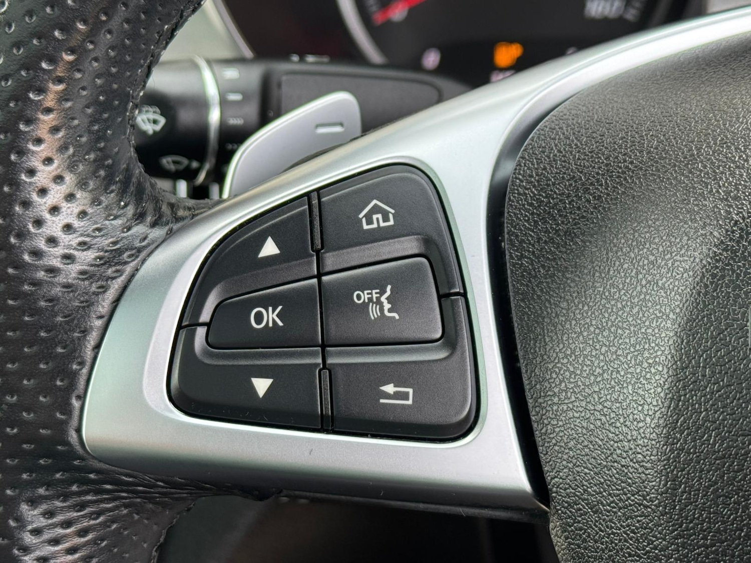 Used Mercedes-Benz C Class 2016 for sale - 76647525: Photo 14