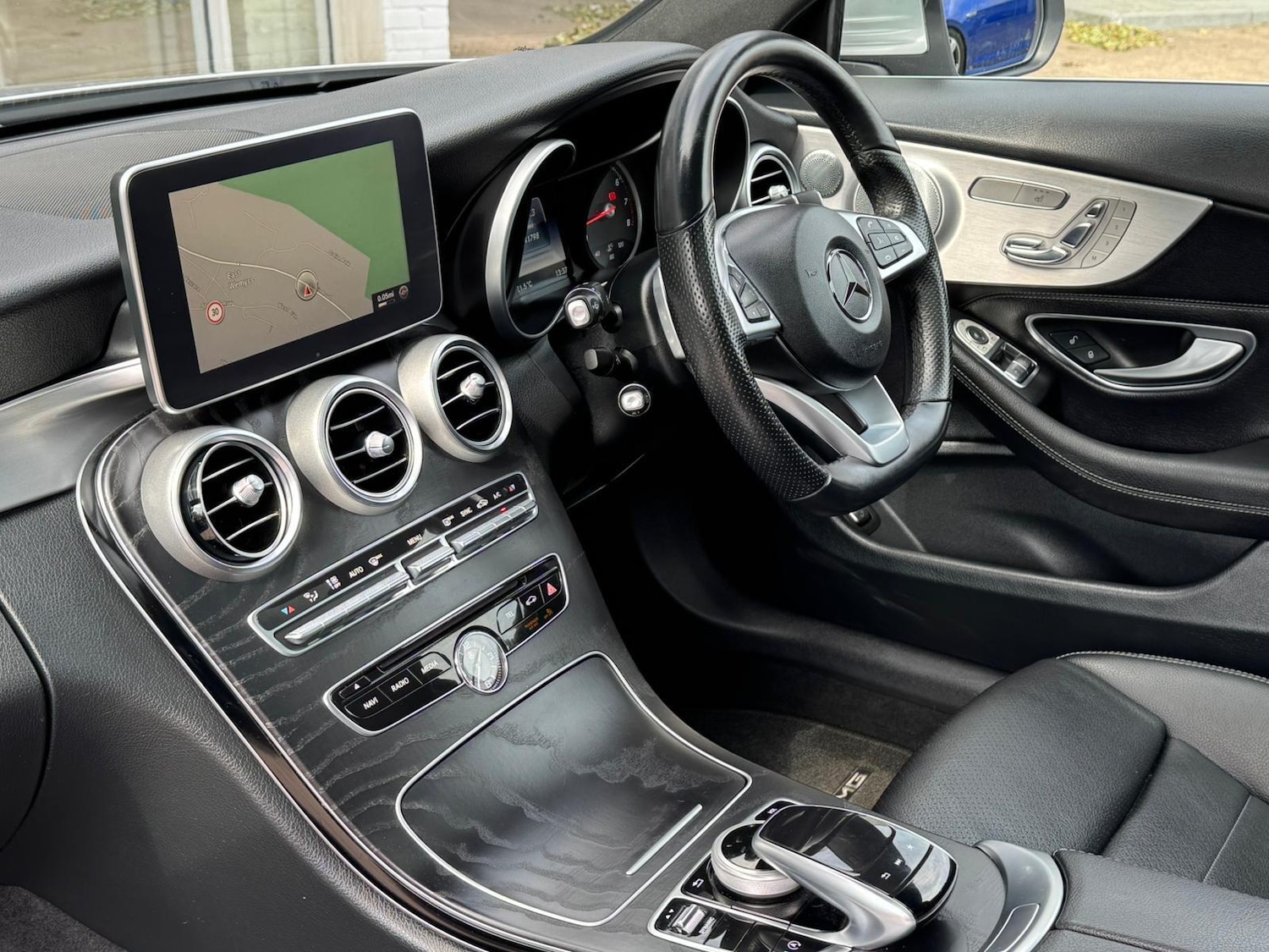 Used Mercedes-Benz C Class 2016 for sale - 76647525: Photo 4