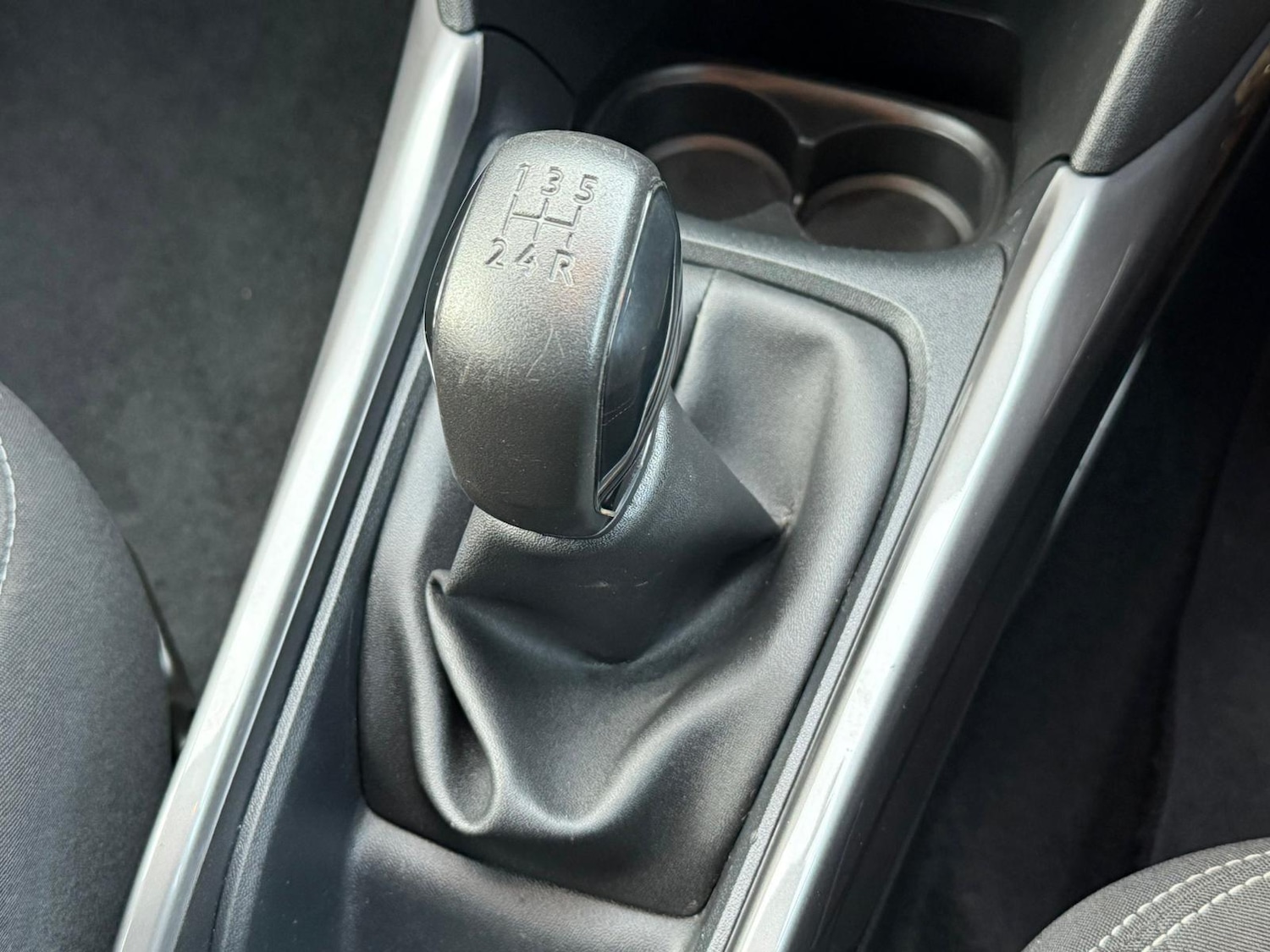 Used Peugeot 2008 2016 for sale - 76936504: Photo 5