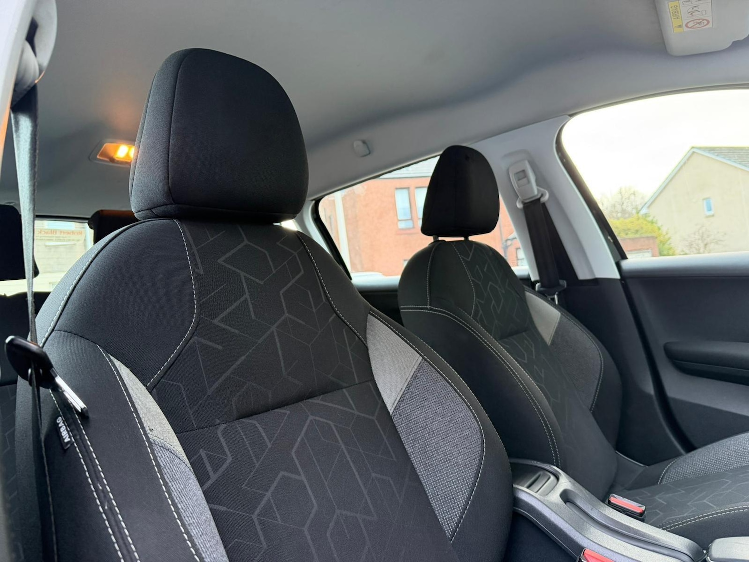 Used Peugeot 2008 2016 for sale - 76936504: Photo 9