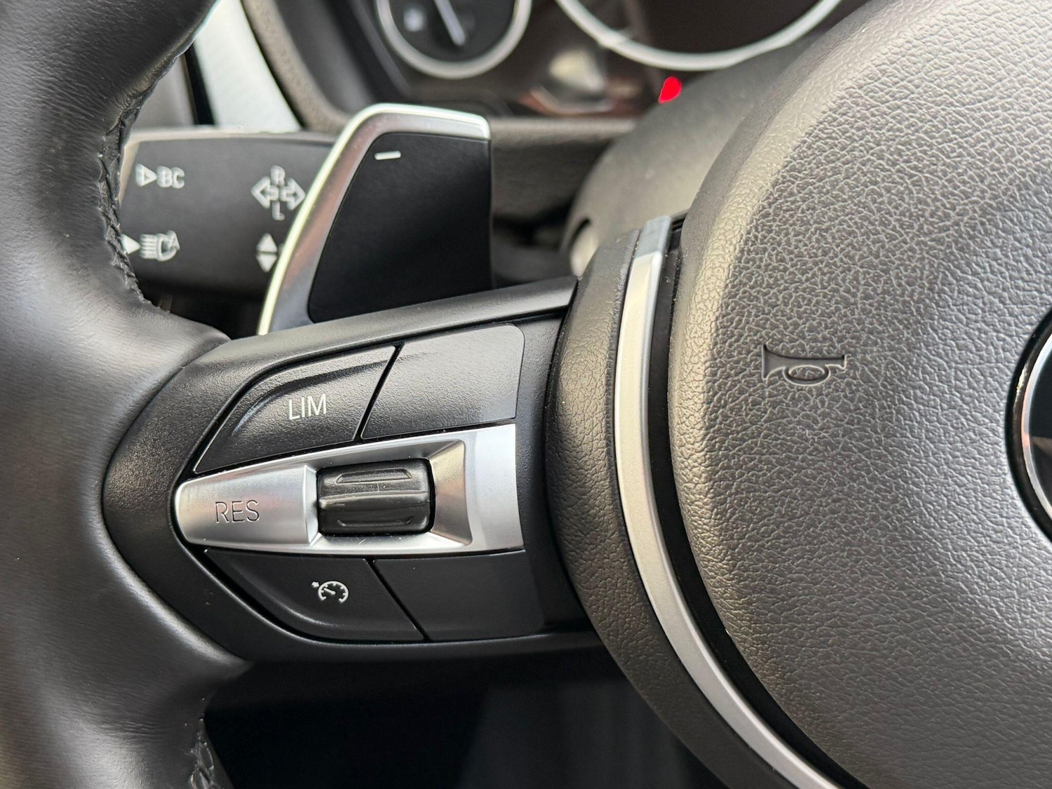 Used BMW 3 Series 2018 for sale - 76753307: Photo 12