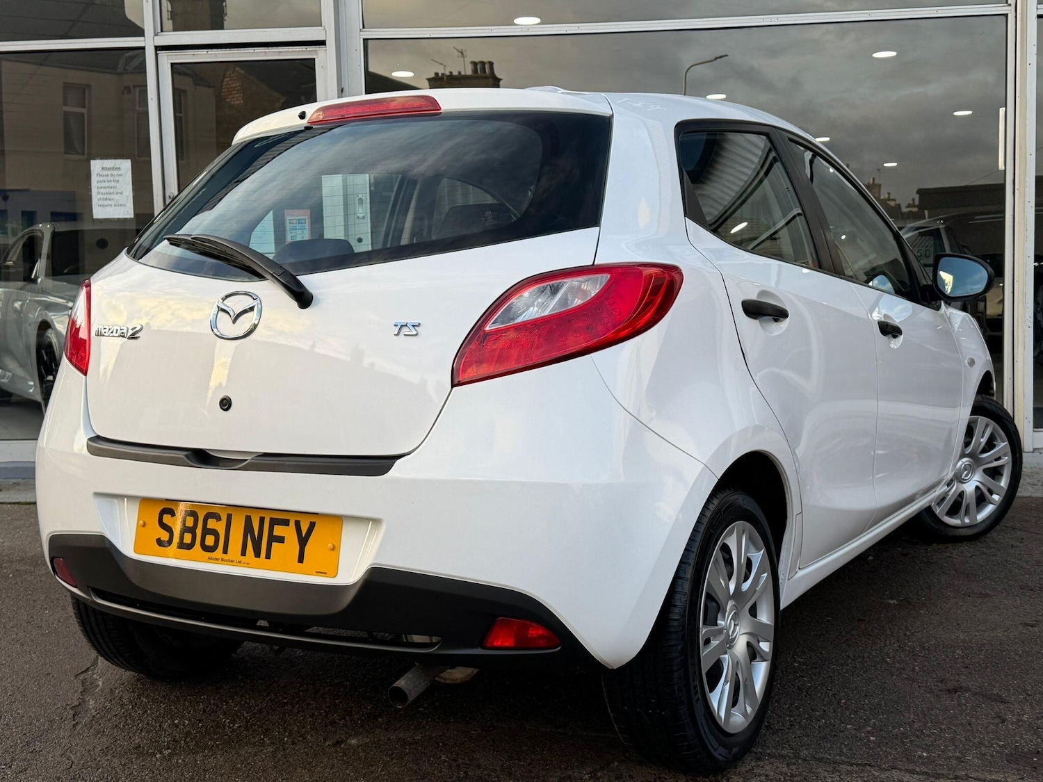 Used Mazda Mazda2 for sale - 77671421: Photo 3