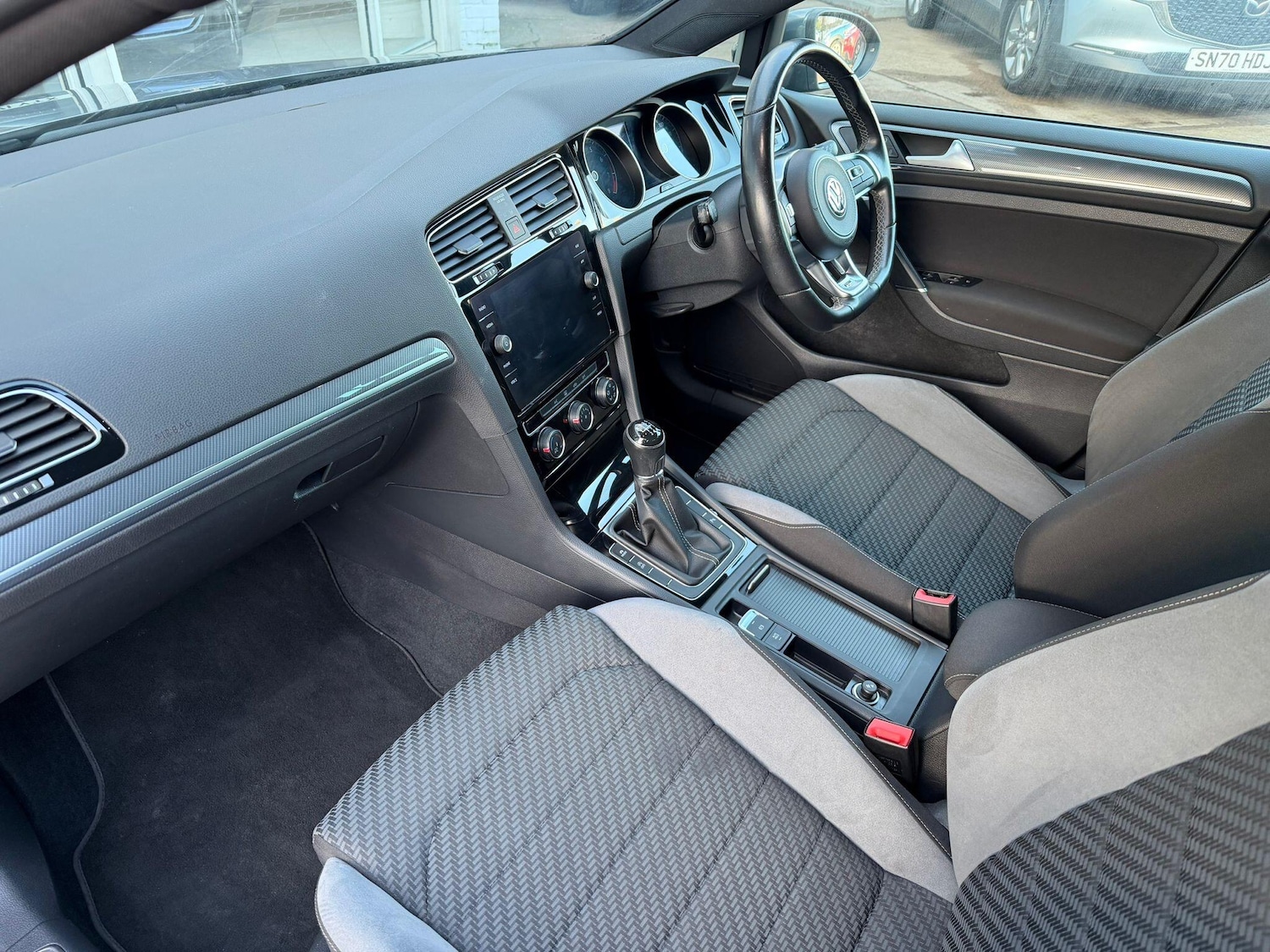 Used Volkswagen Golf 2019 for sale - 77358452: Photo 24