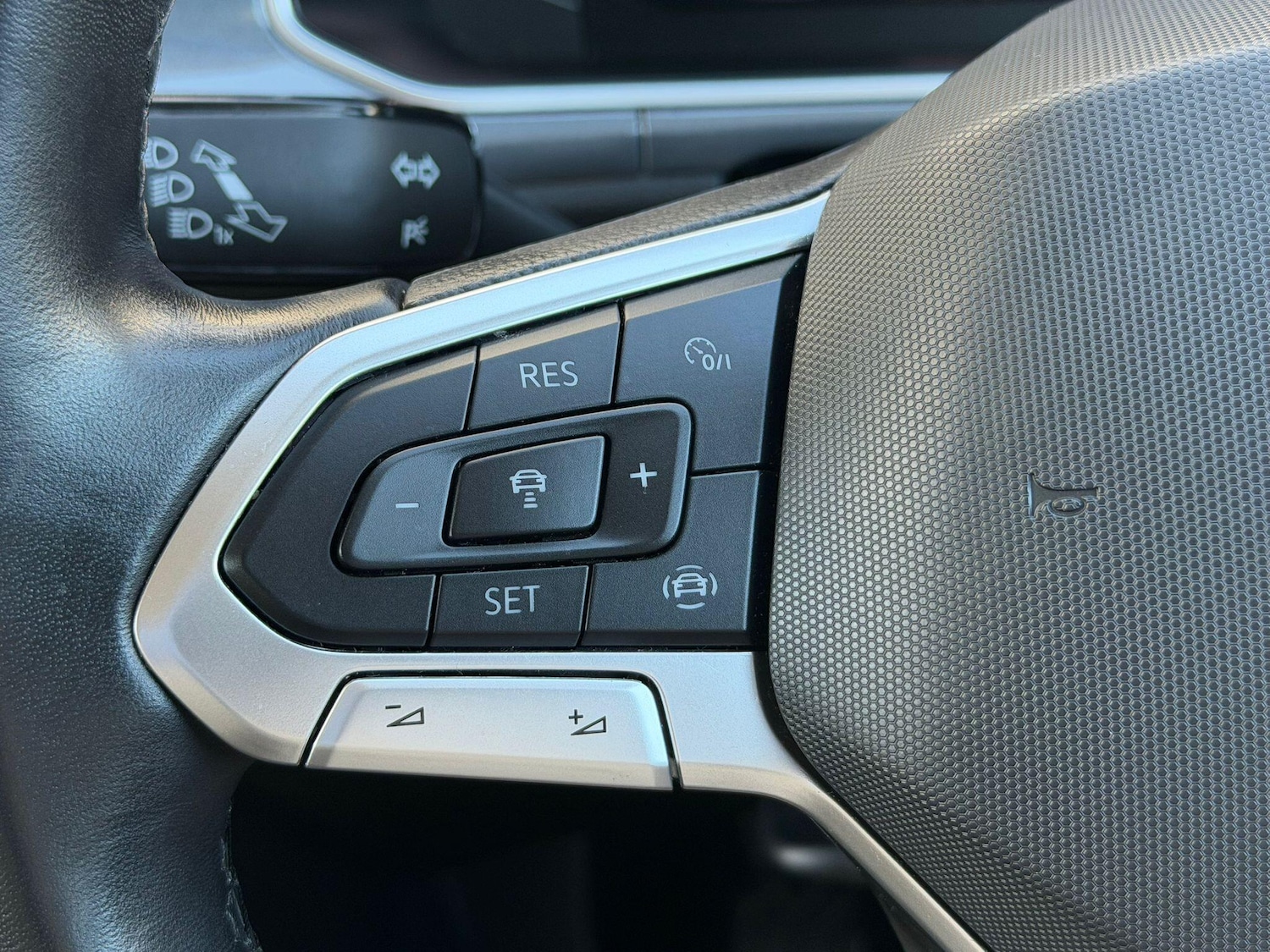 Used Volkswagen T-Roc 2023 for sale - 76645000: Photo 13