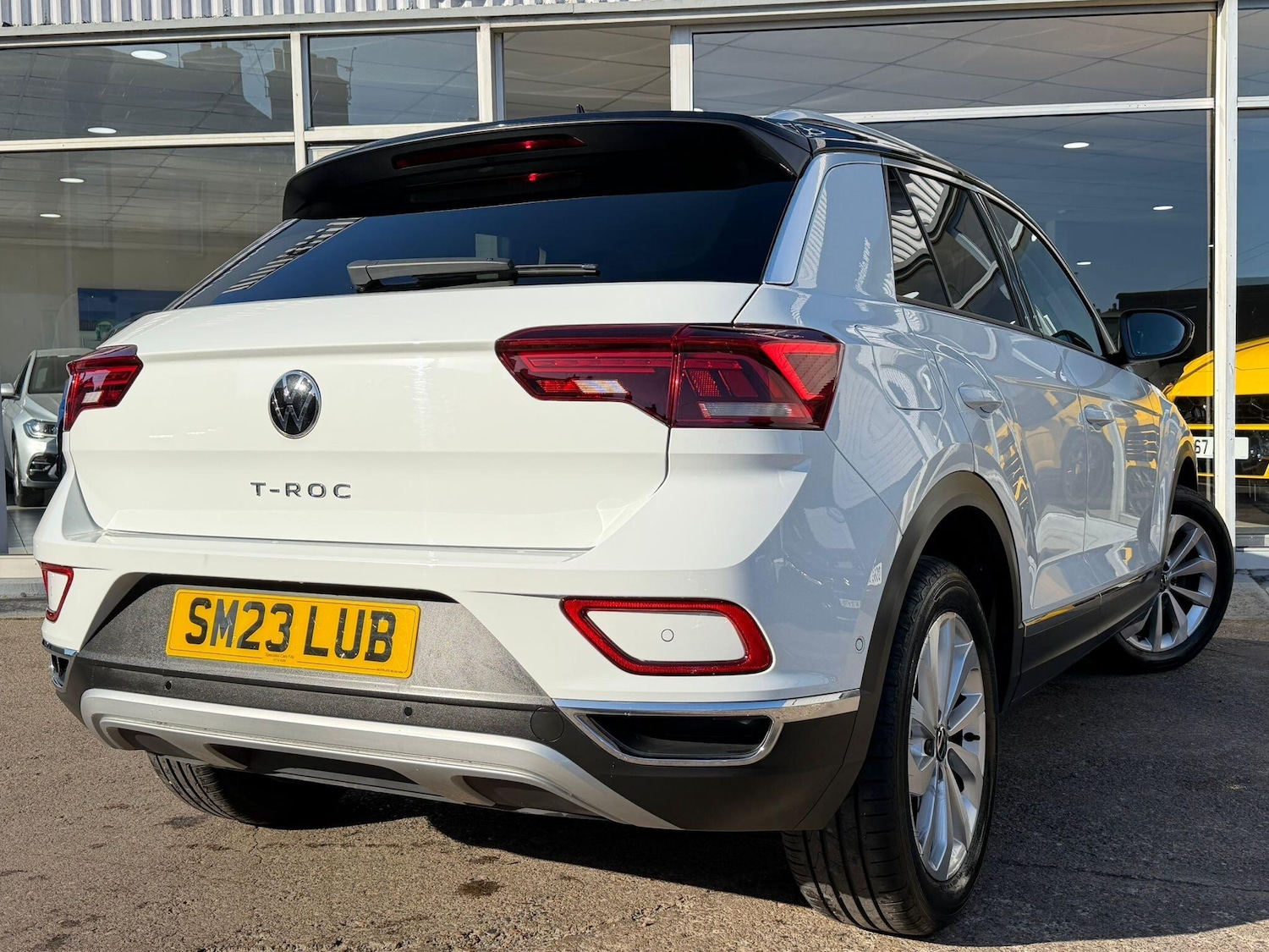 Used Volkswagen T-Roc 2023 for sale - 76645000: Photo 3