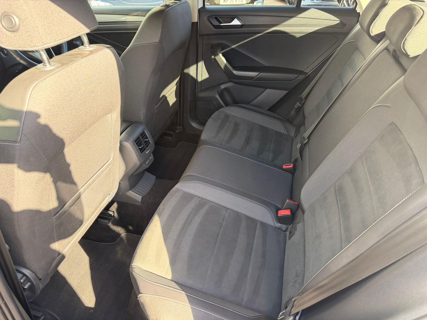 Used Volkswagen T-Roc 2023 for sale - 76645000: Photo 9