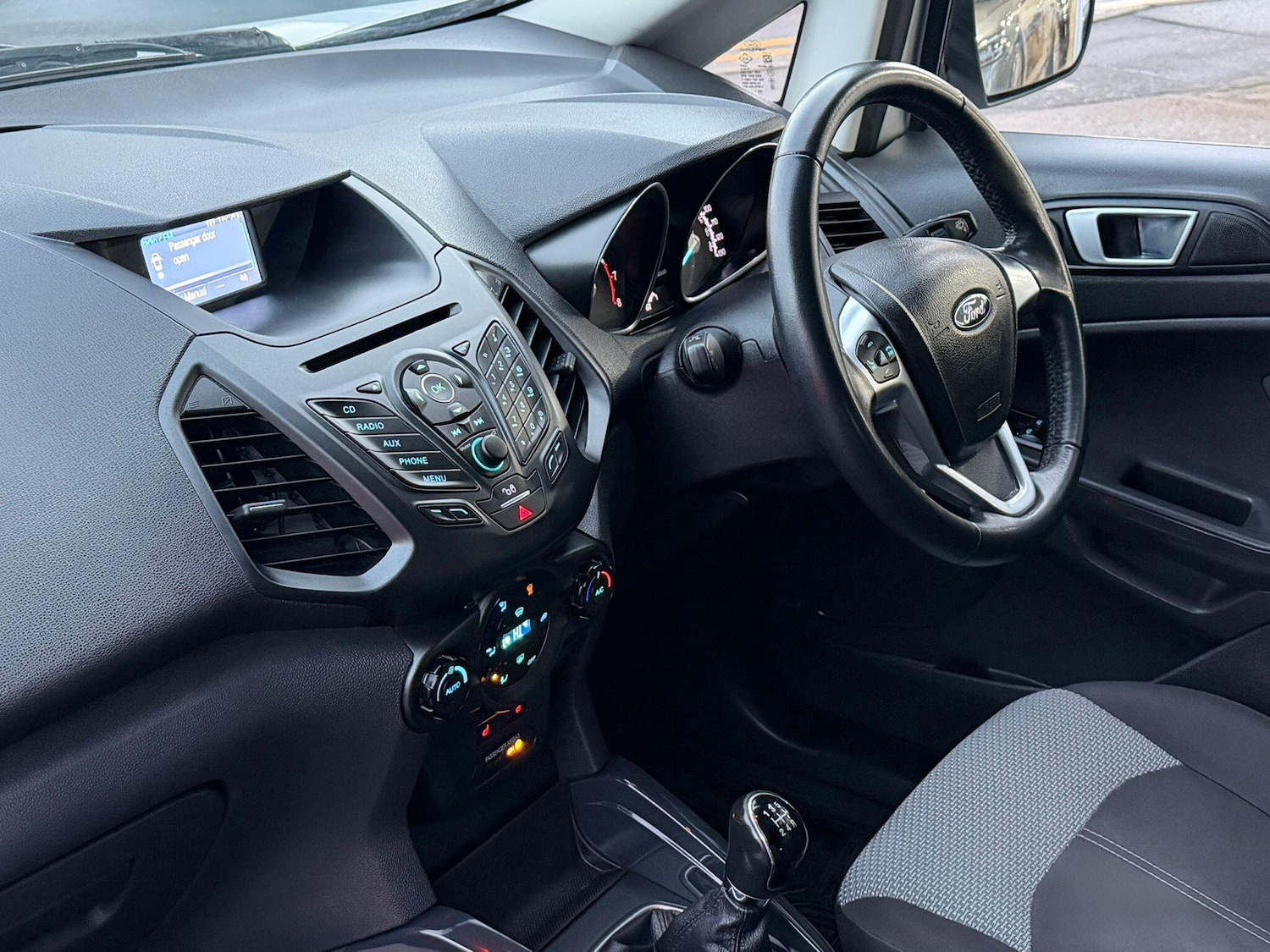 Used Ford Ecosport 2017 for sale - 77783427: Photo 4