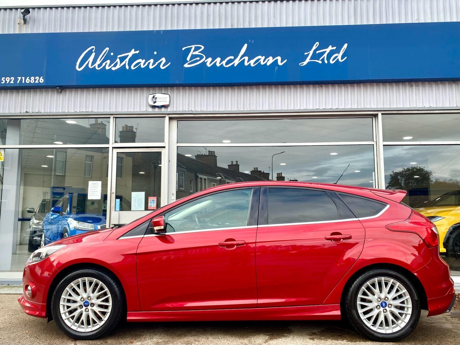 Used Ford Focus 2012 for sale - 76647596: Photo 2