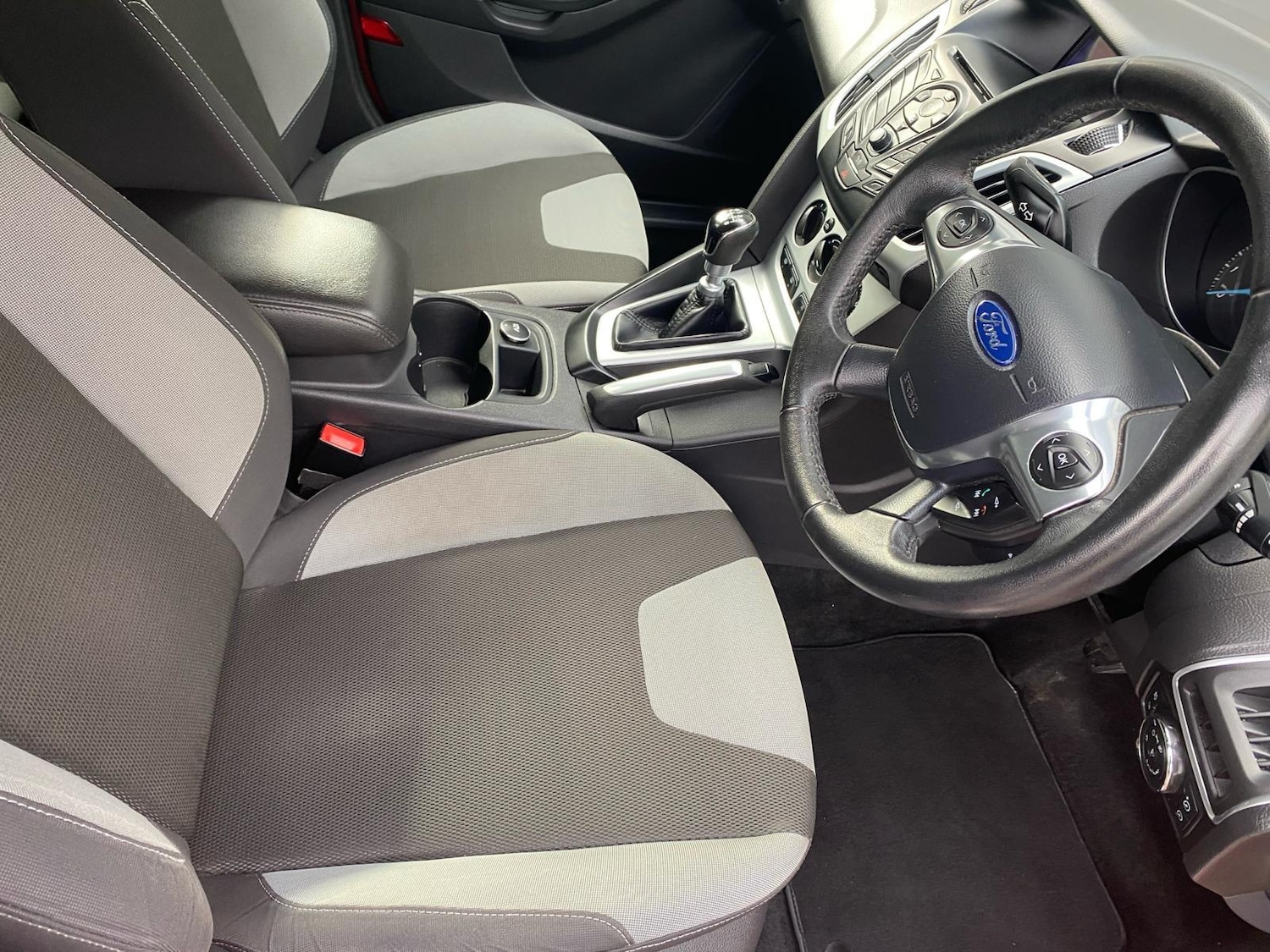 Used Ford Focus 2012 for sale - 76647596: Photo 5