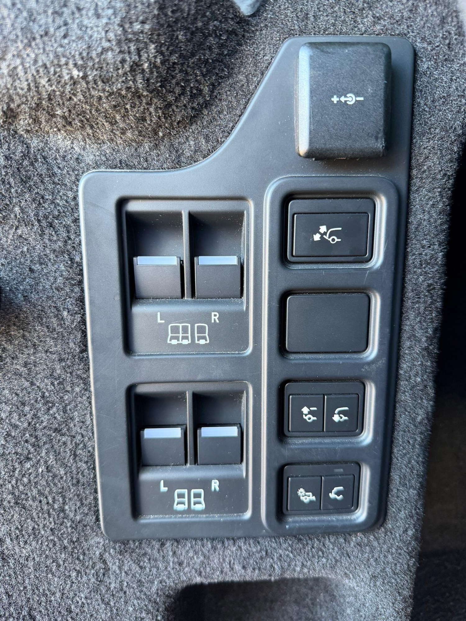 Used Land Rover Discovery 2021 for sale - 76647626: Photo 14