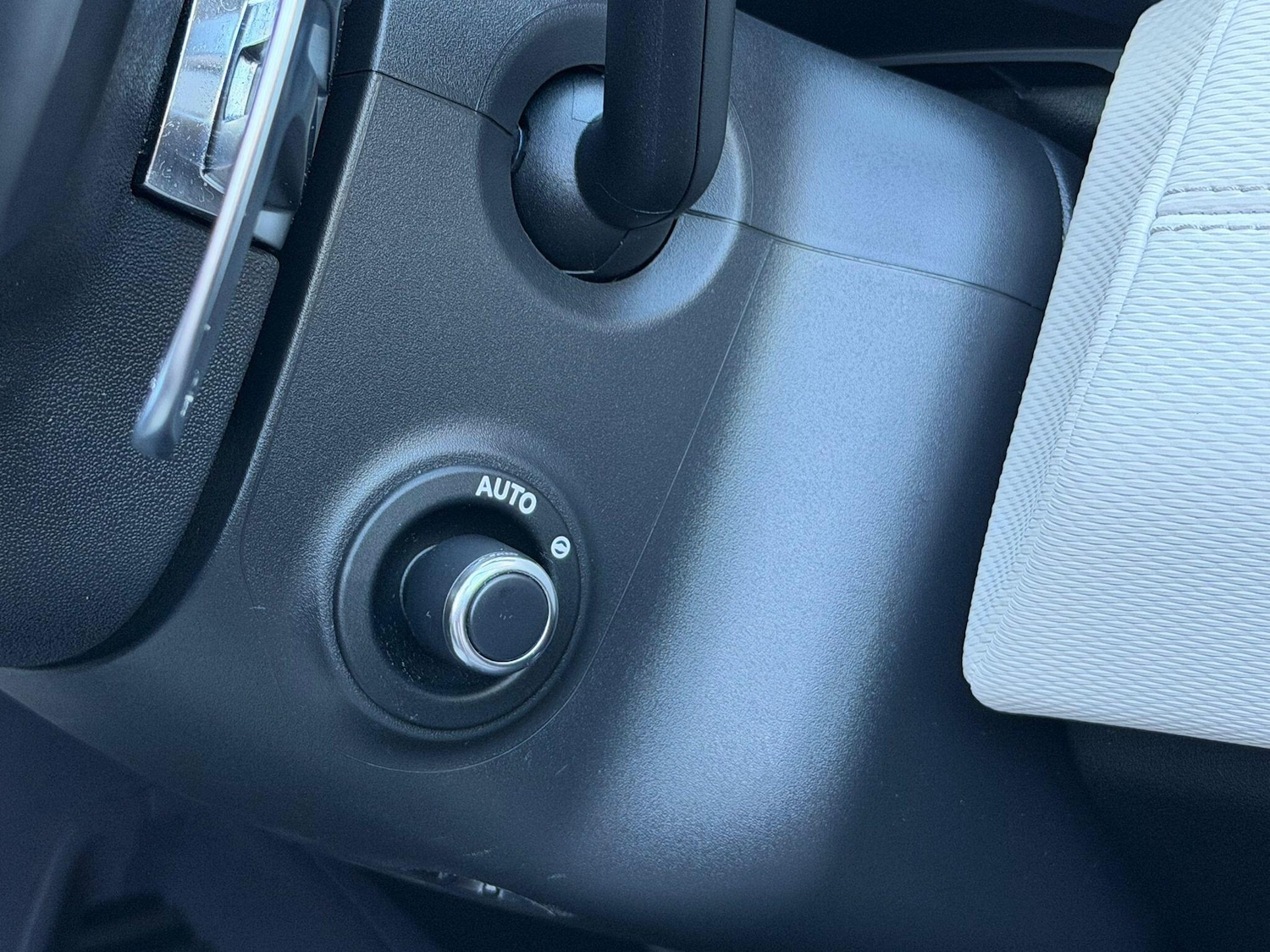 Used Land Rover Discovery 2021 for sale - 76647626: Photo 15