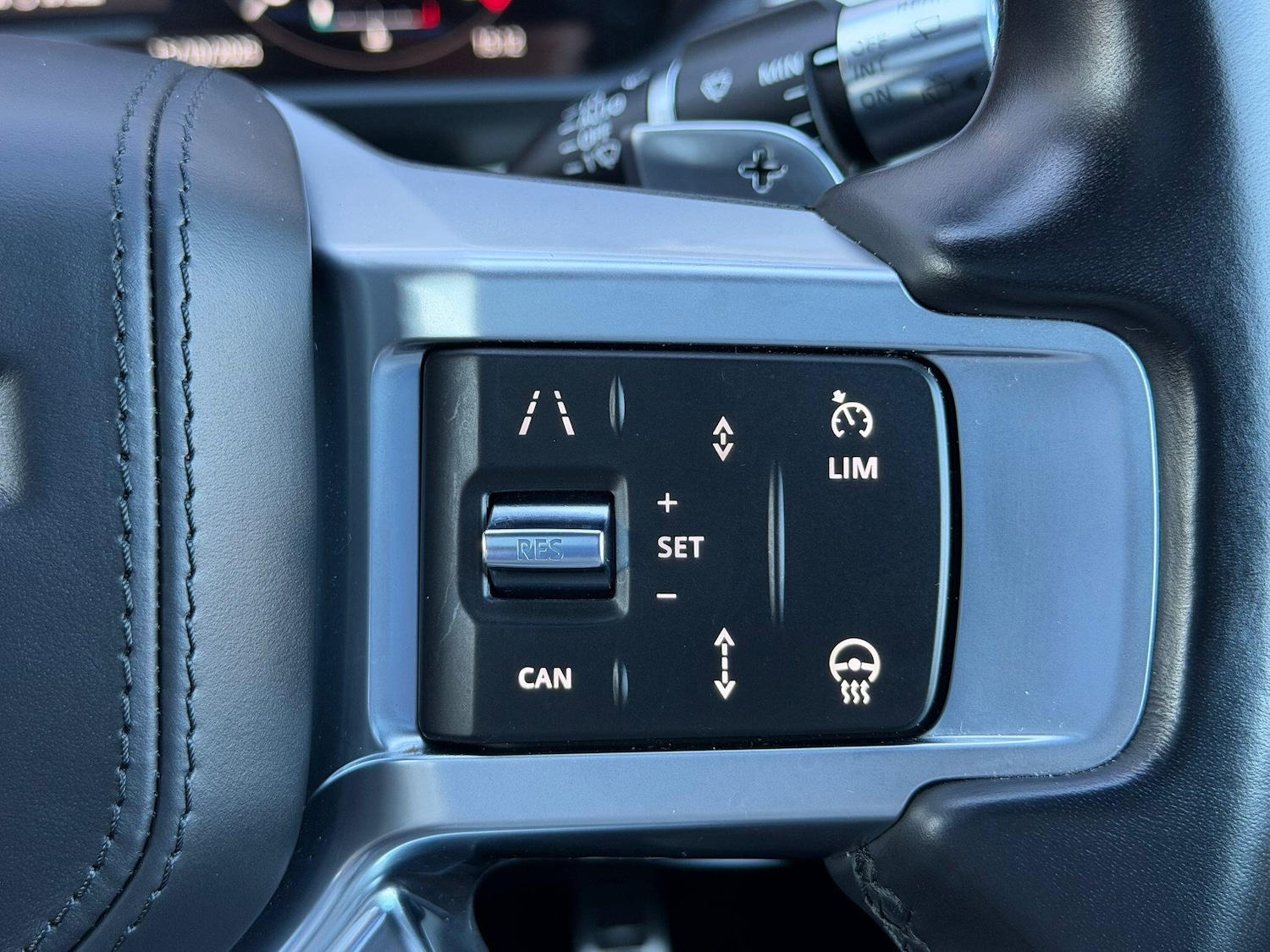 Used Land Rover Discovery 2021 for sale - 76647626: Photo 16